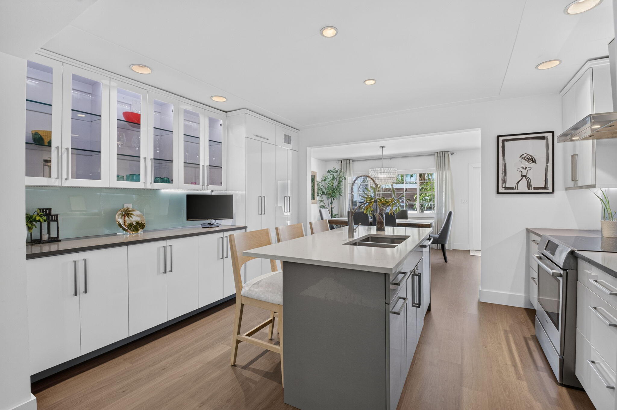 COMPLETELY UPDATED KITCHEN ALL NEUTRAL FINISHES