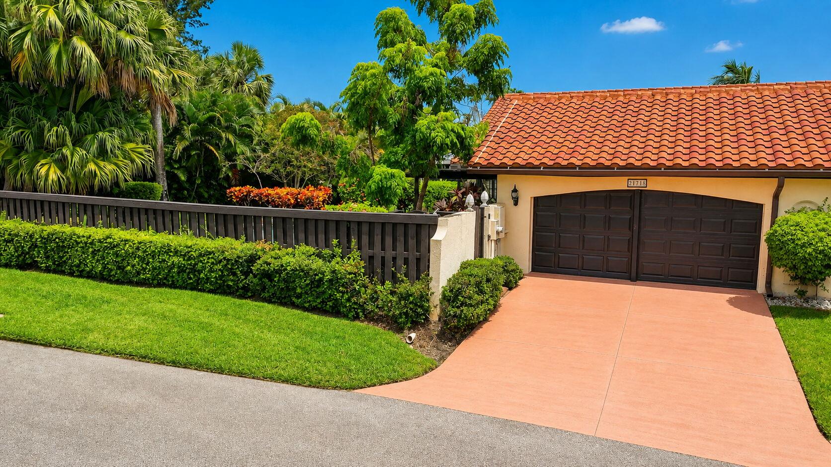 48-web-or-mls-21718 San Simeon Cir (15)