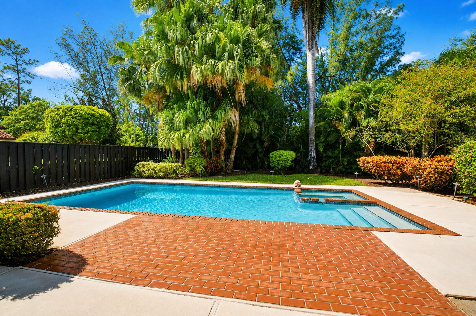 9-web-or-mls-21718 San Simeon Cir (11)