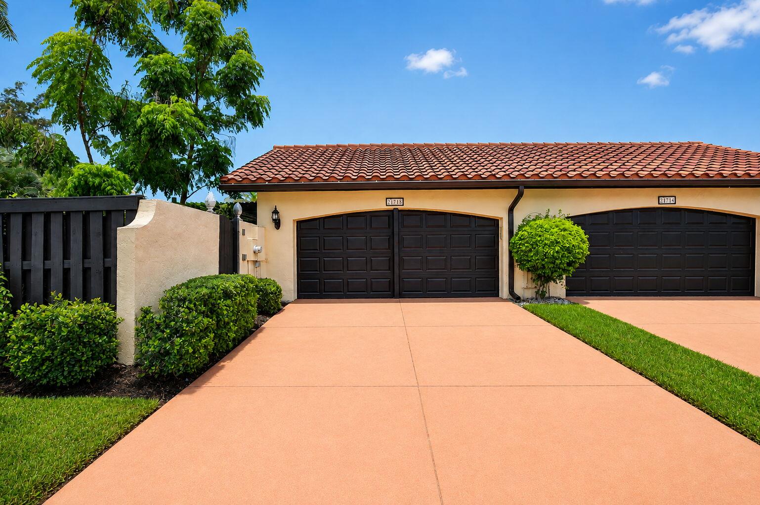1-web-or-mls-21718 San Simeon Cir (6)
