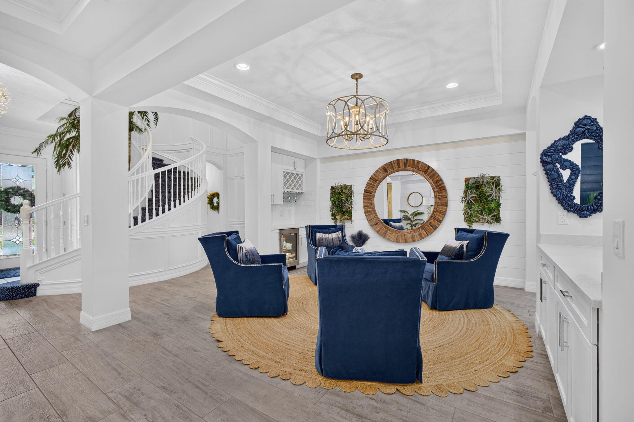 Dining Room/Sitting Area