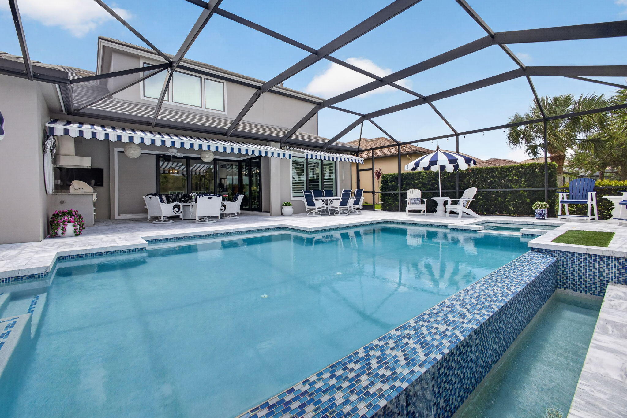 Private Pool & Hot Tub