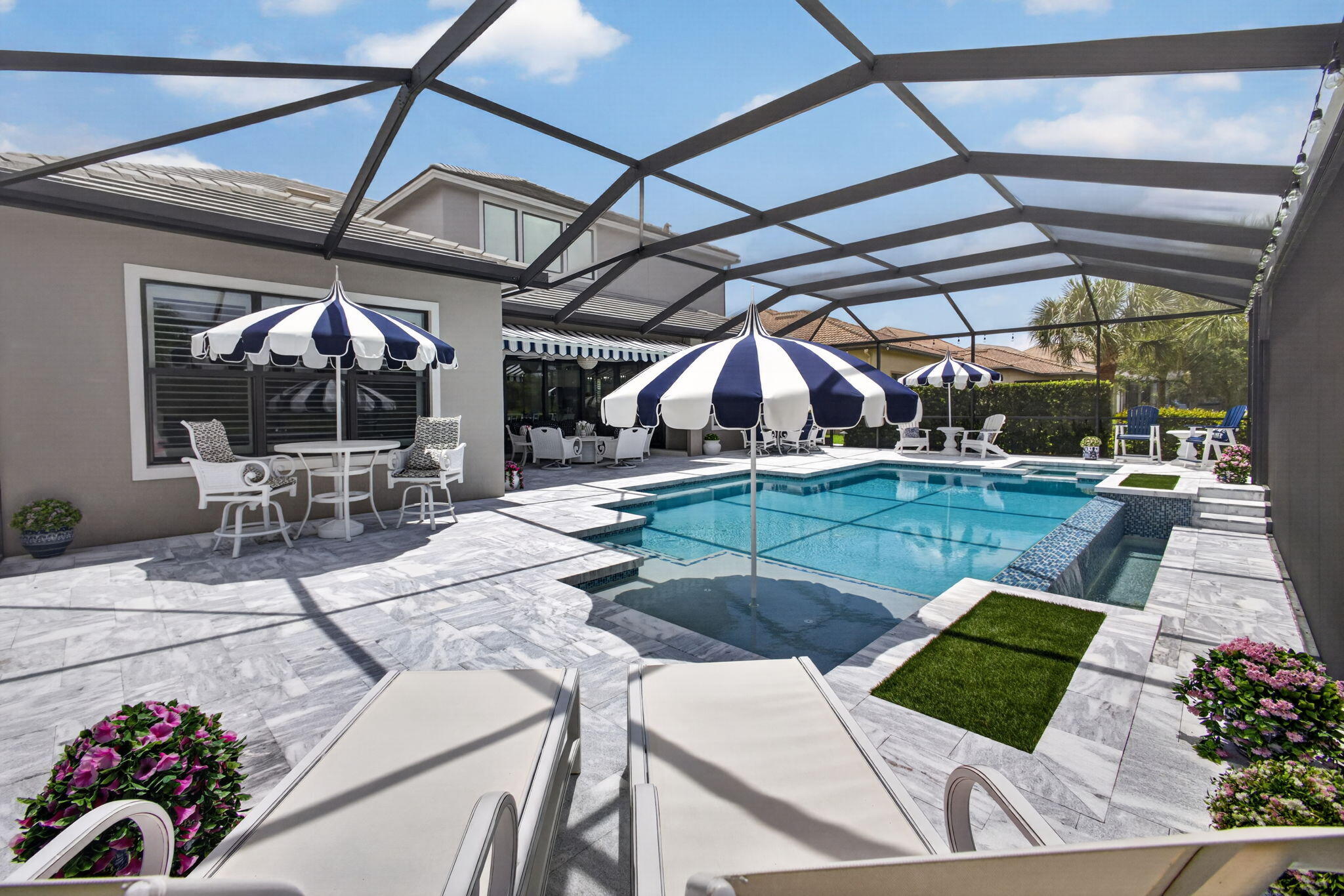 Pool & Hot Tub