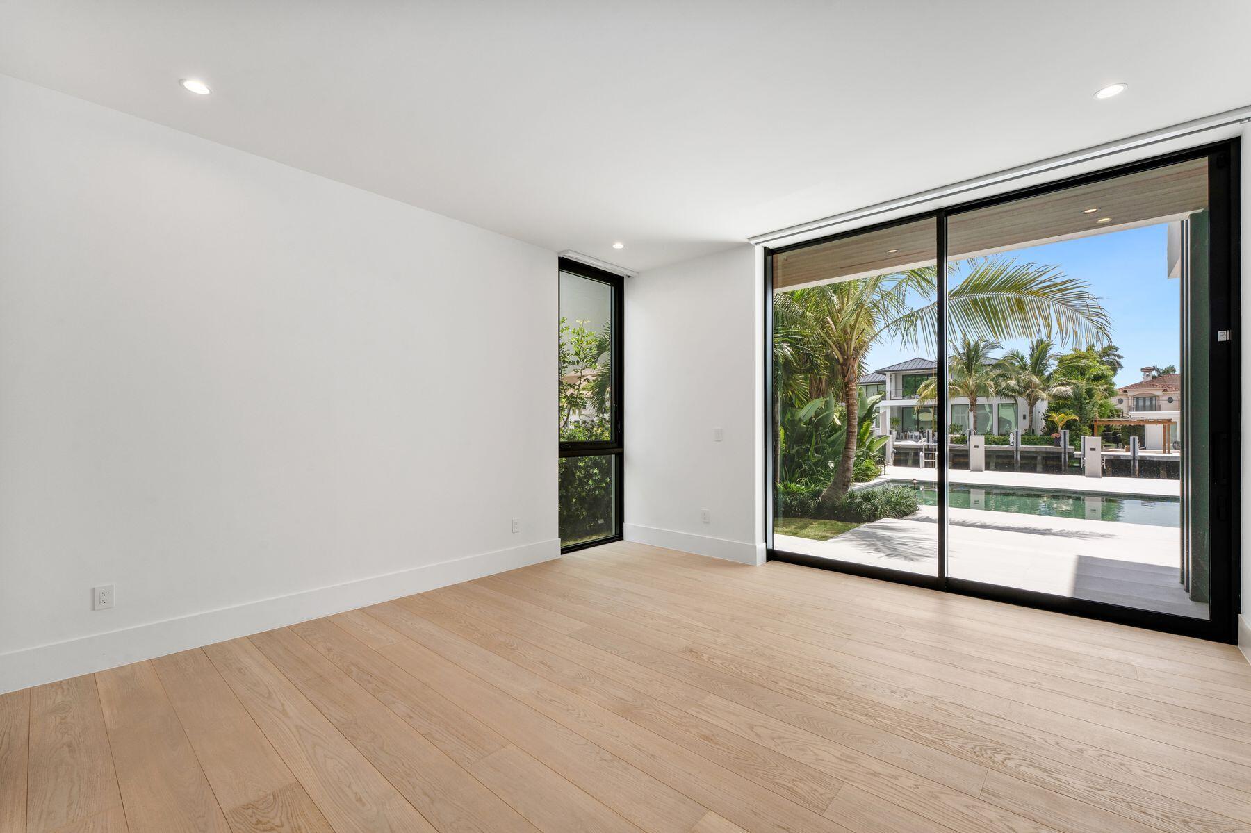 Private First-Floor En-Suite Guest Room