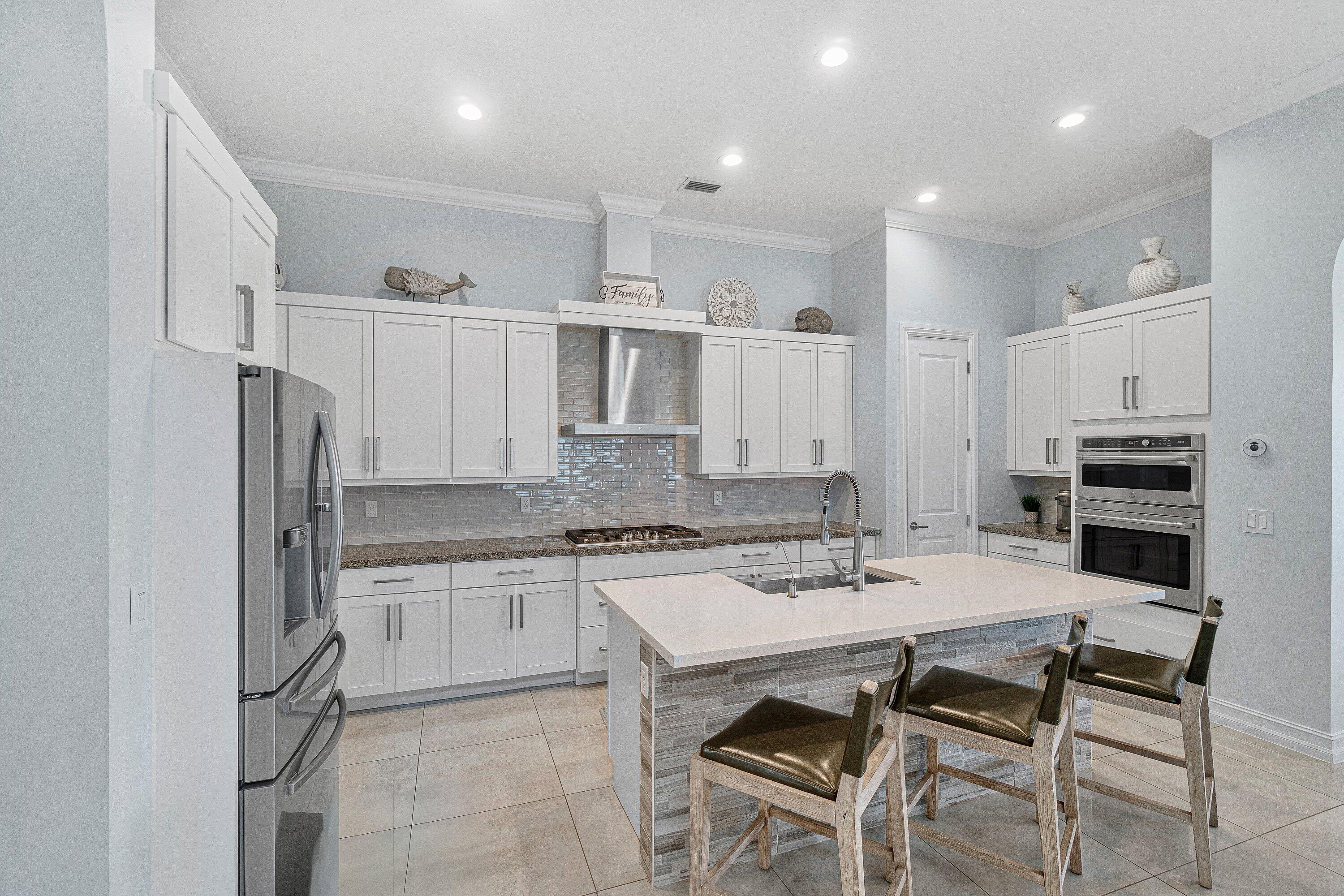 008-8331GrandPrixLane-BoyntonBeach-FL-33