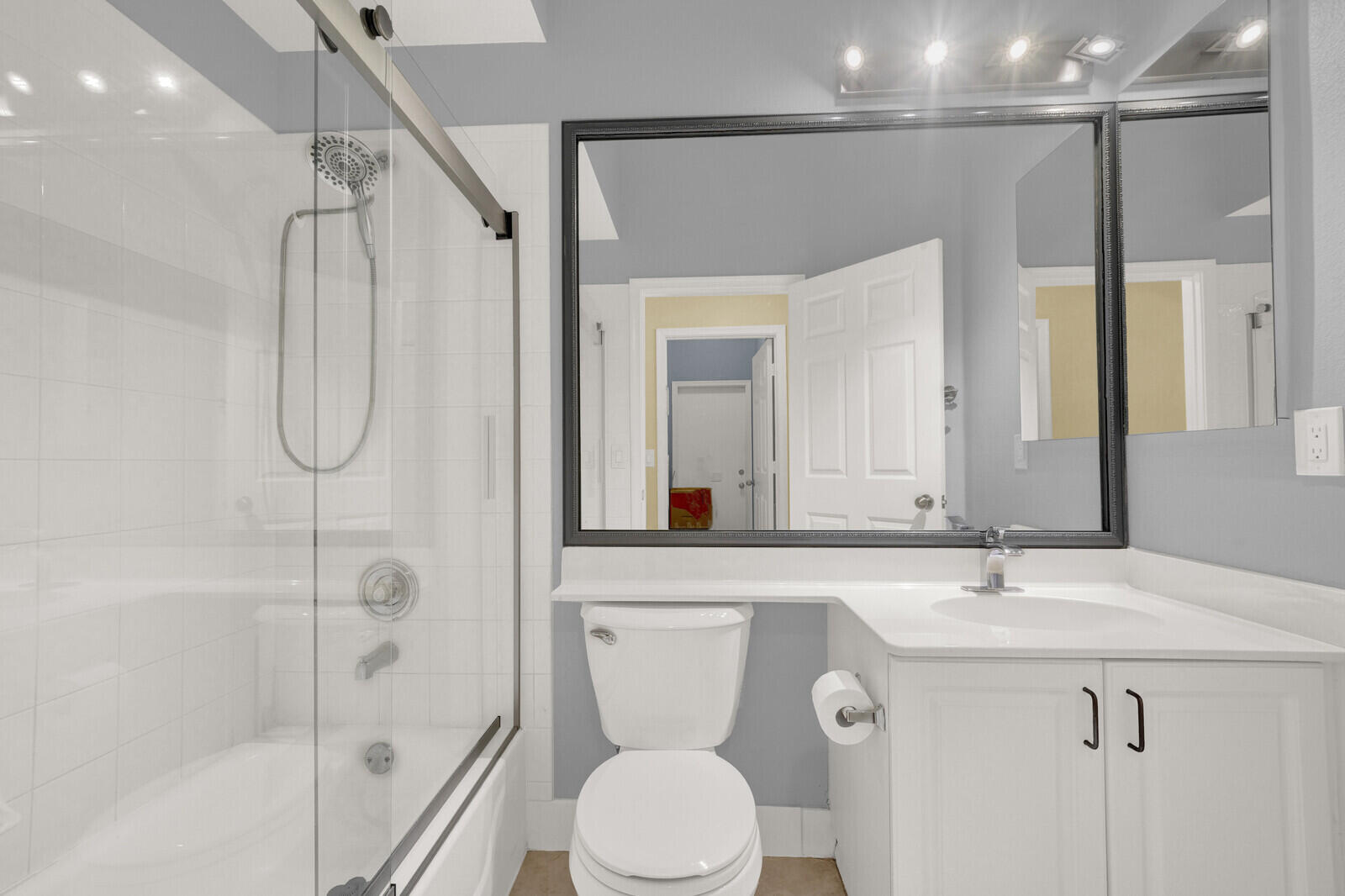 GUEST BATHROOM