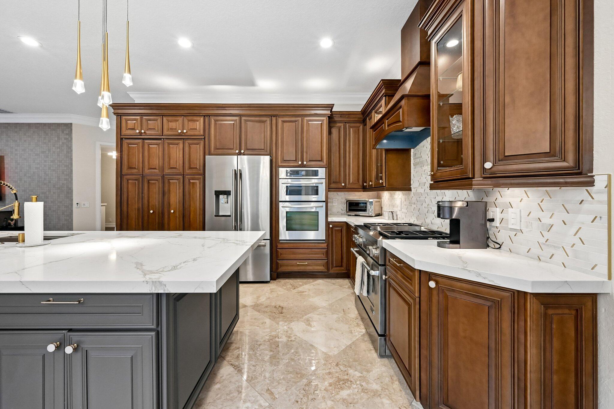 18-web-or-mls-Victoria Pointe Ln-S0808-0