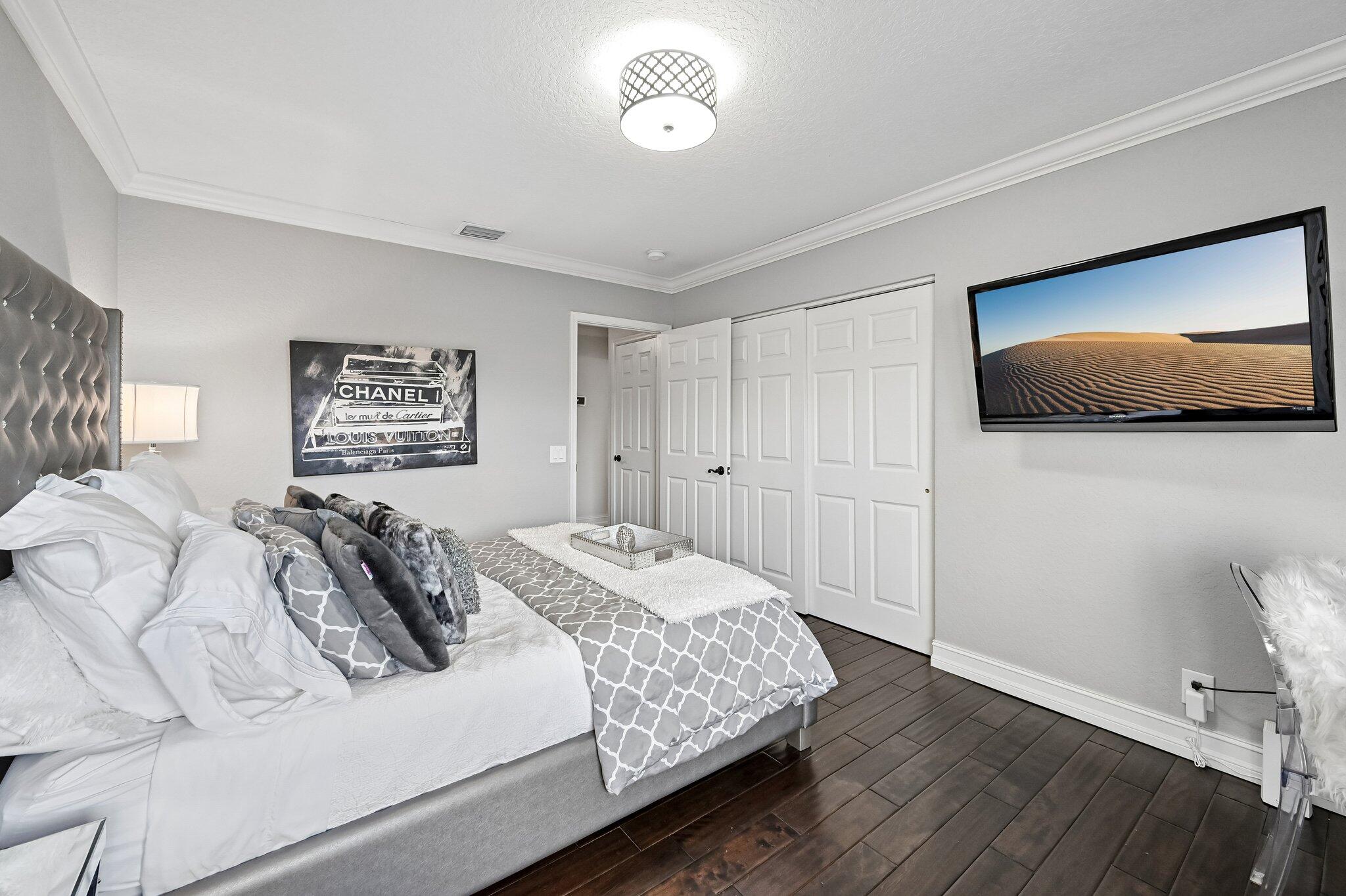 38-web-or-mls-Victoria Pointe Ln-S0808-0