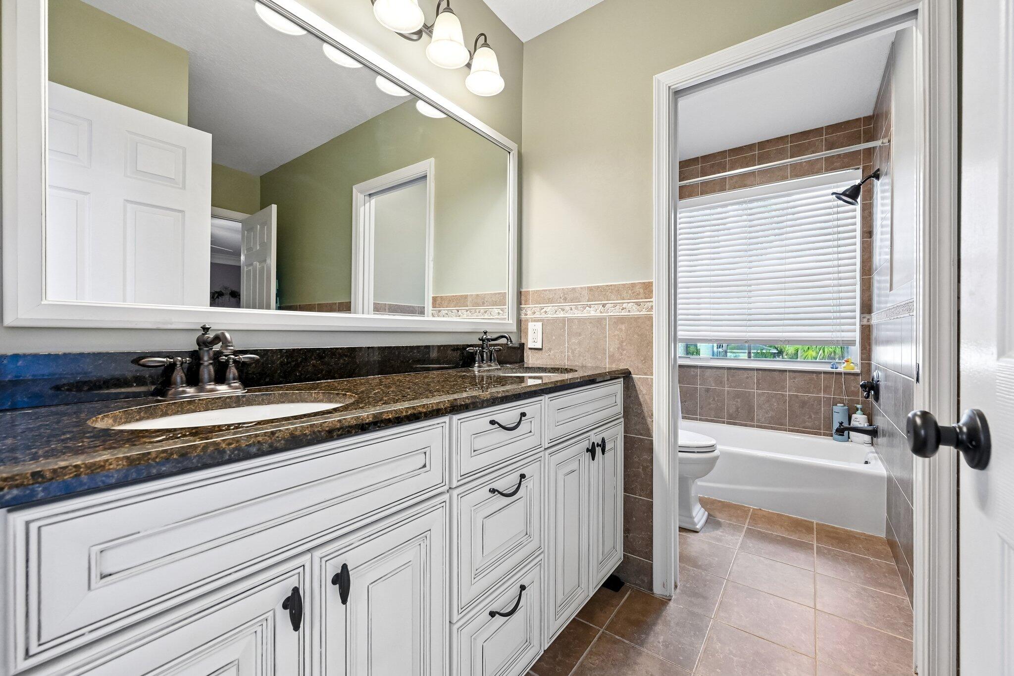 39-web-or-mls-Victoria Pointe Ln-S0808-0