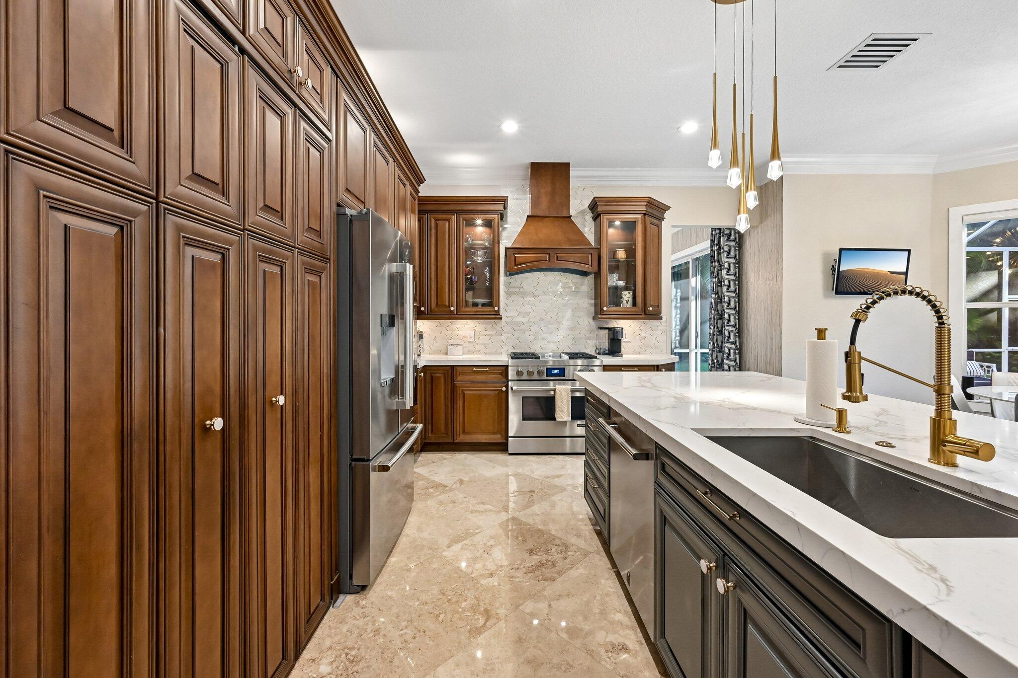17-web-or-mls-Victoria Pointe Ln-S0808-0
