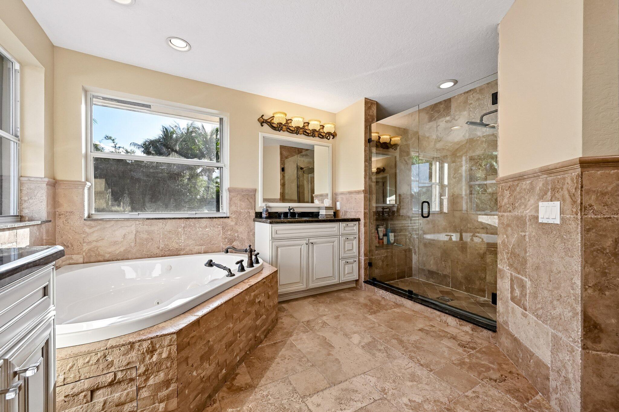33-web-or-mls-Victoria Pointe Ln-S0808-0