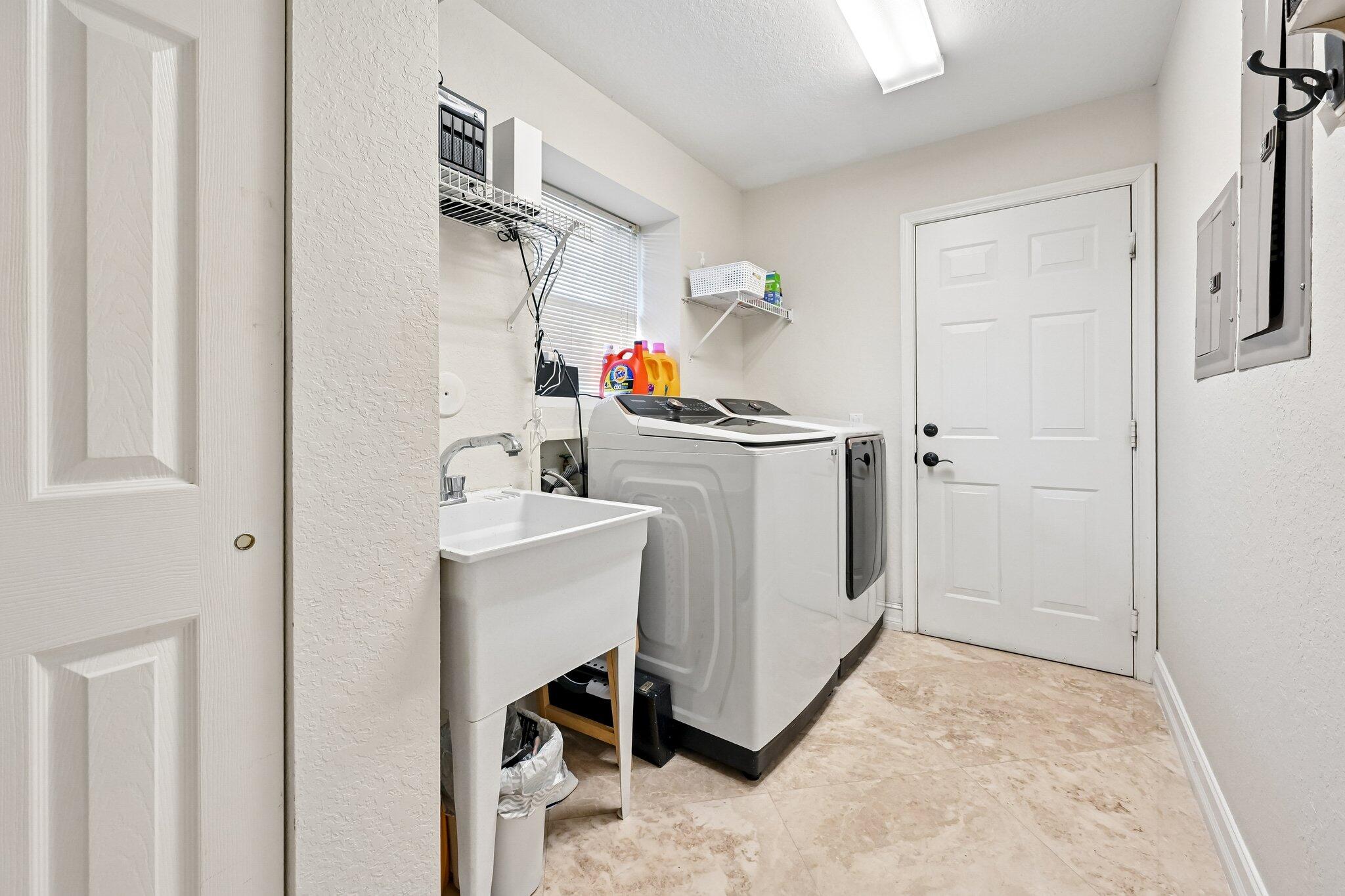 43-web-or-mls-Victoria Pointe Ln-S0808-0