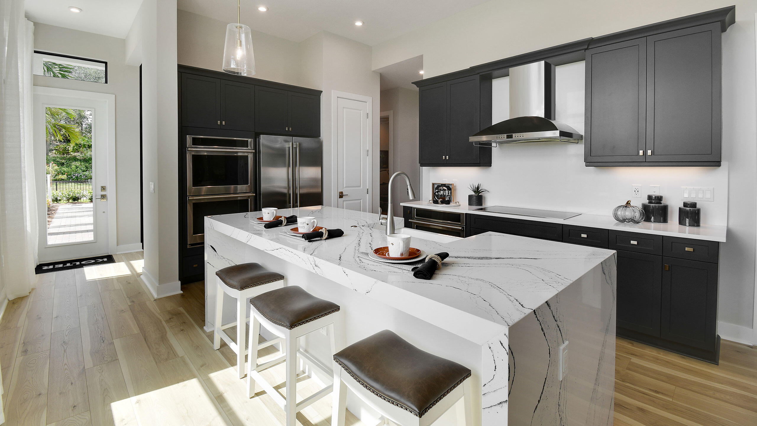Rivella-Kitchen-RetouchHood