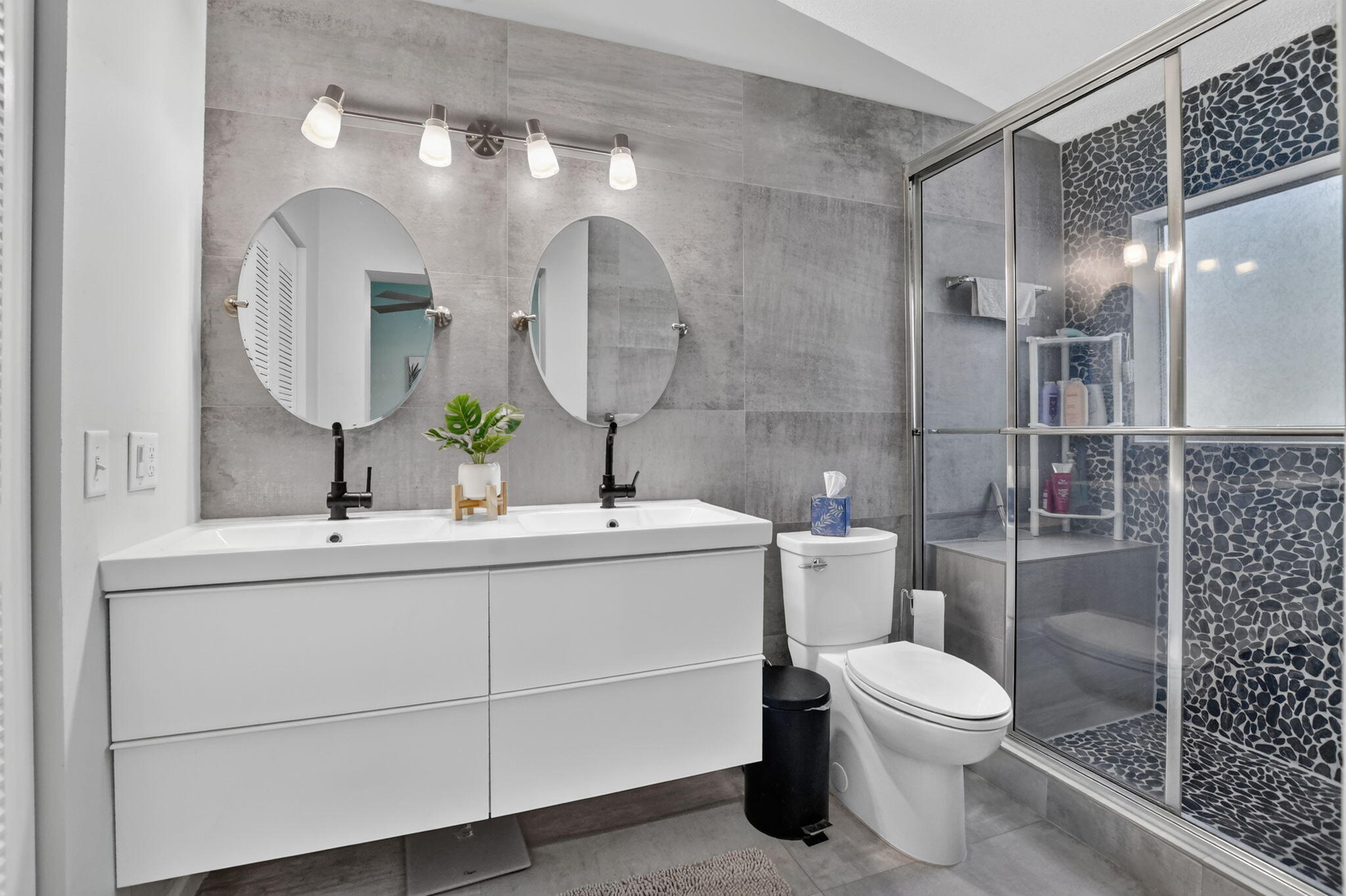 Primary en suite