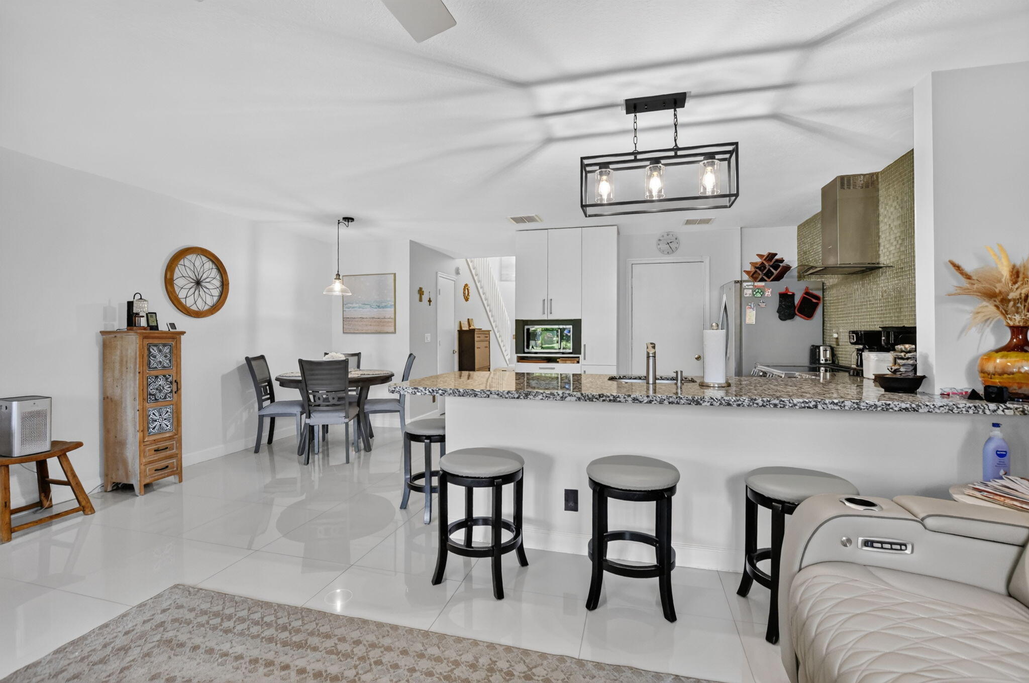 Breakfast Bar