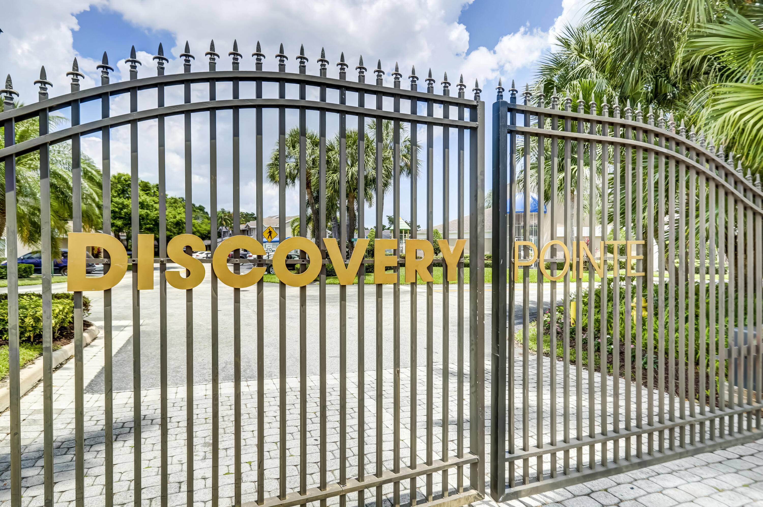 Gated Community - Discovery Pointe
