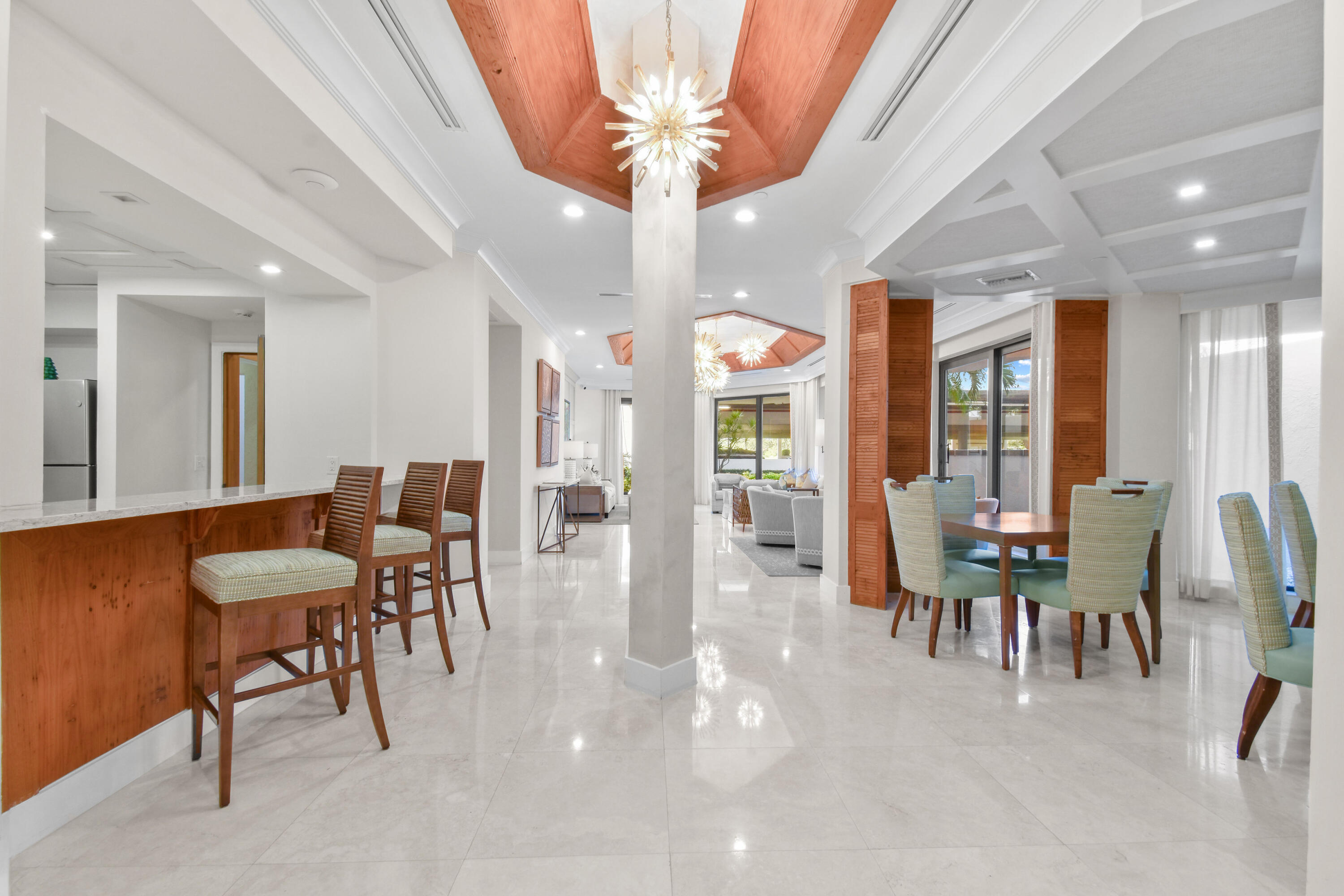 3322CasseekeyIslandRd,Apt302(56)