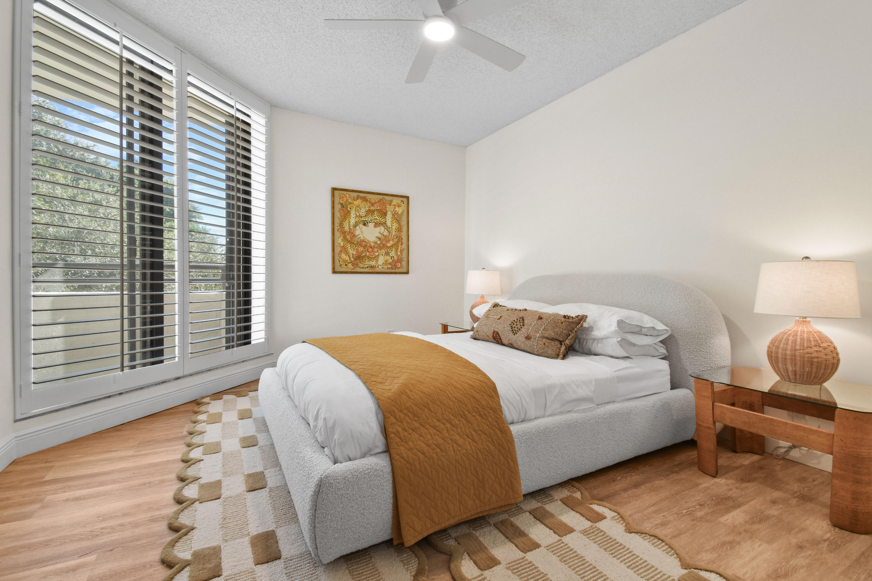 3322CasseekeyIslandRd,Apt302(40)