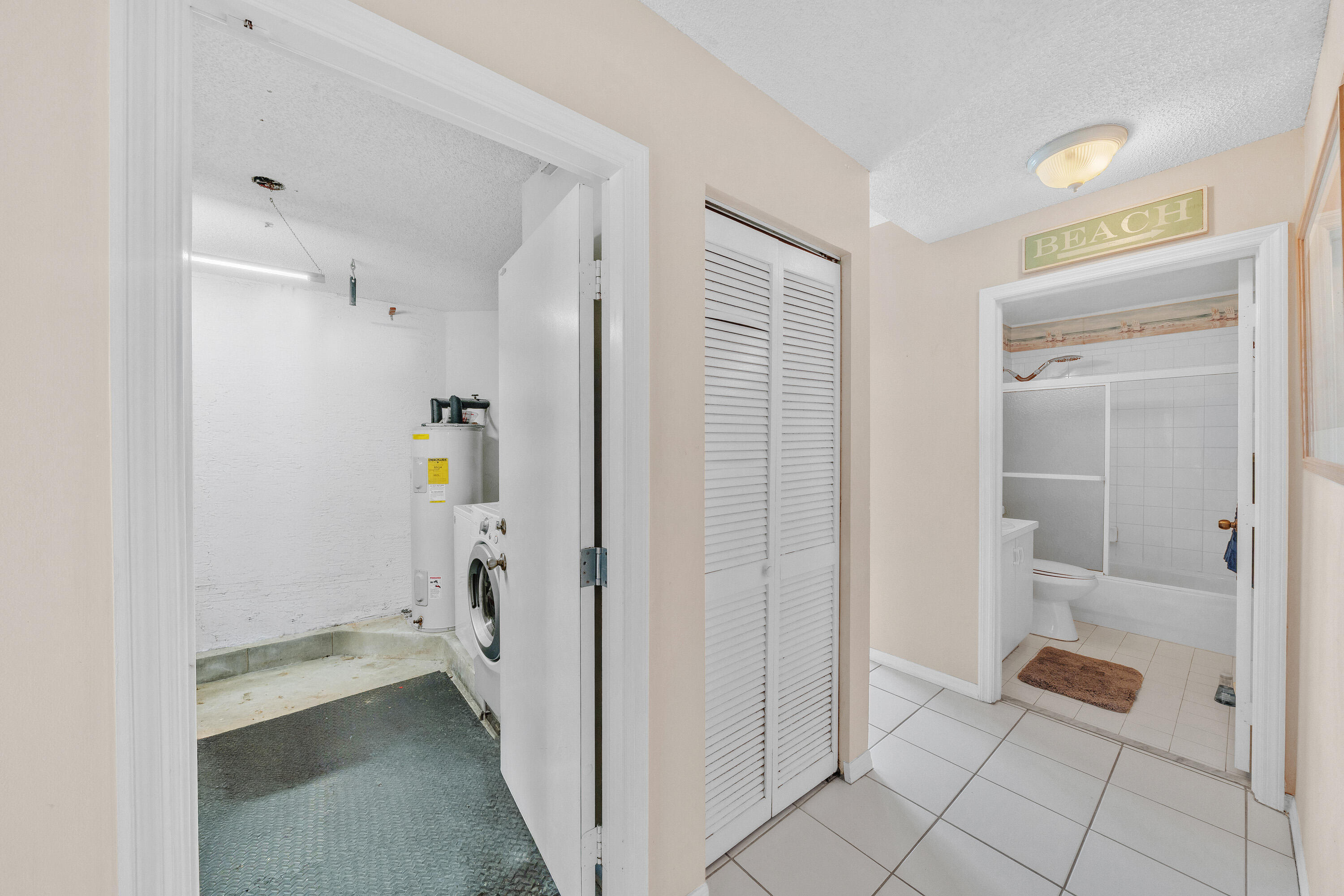 20 Garage+Laundry