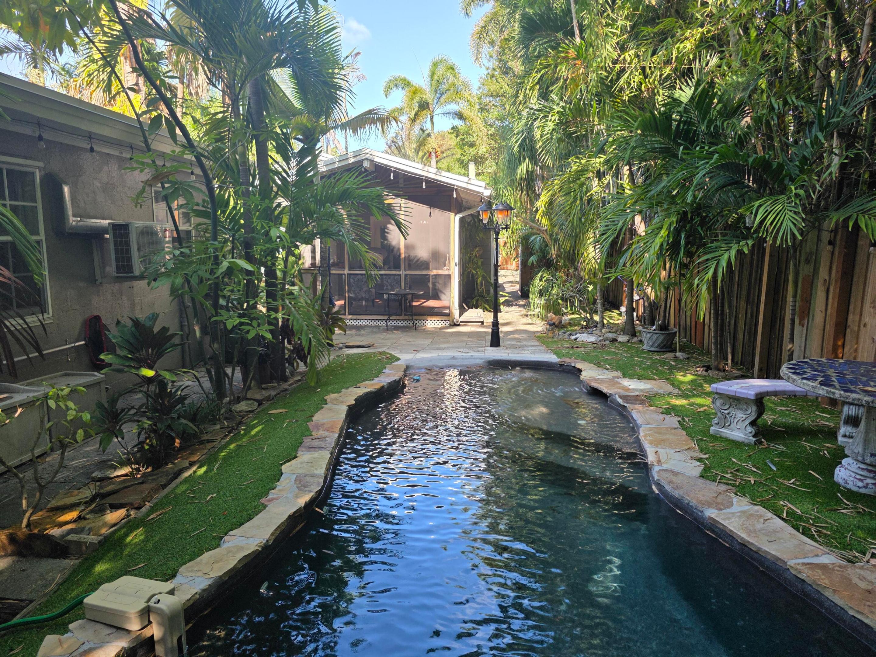 Pool Pool