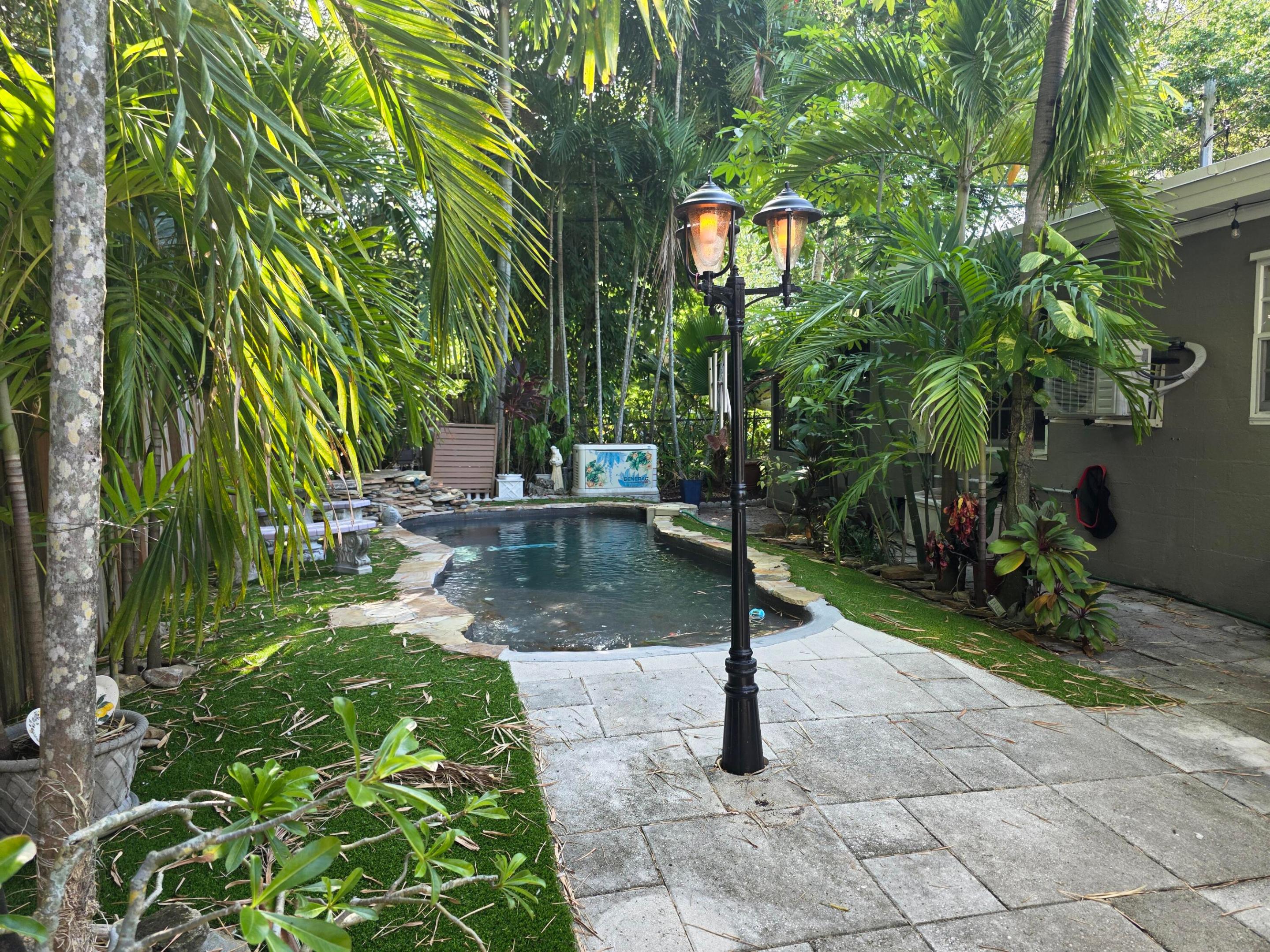 Pool Pool