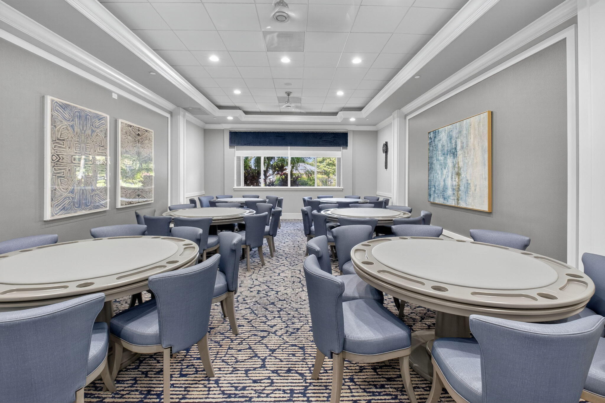 POKER ROOM