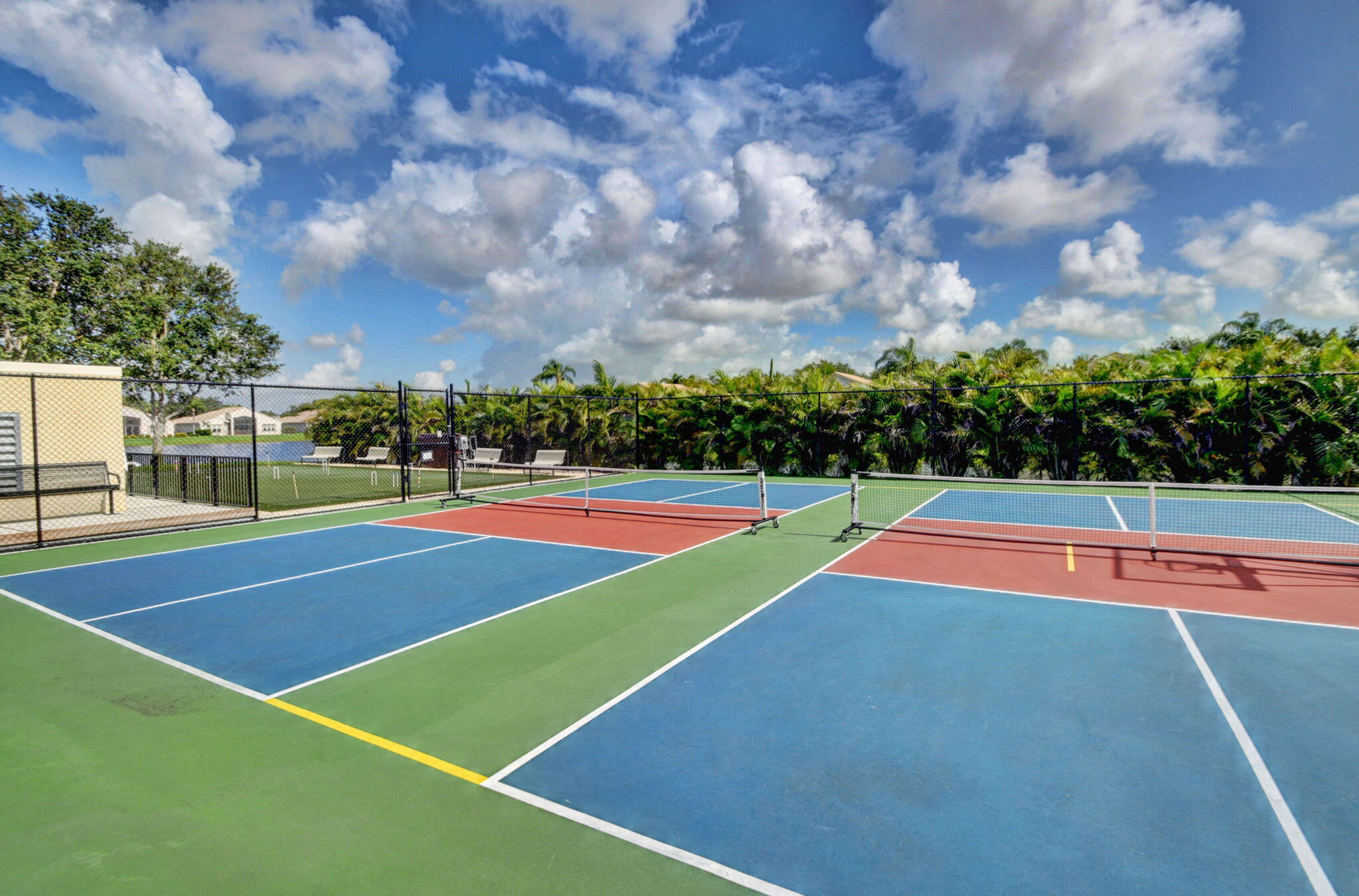 6 PICKLEBALL COURTS (2 LIGHTED)