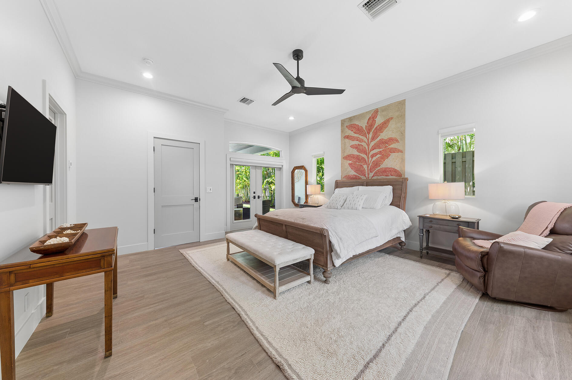 Spacious Primary Suite