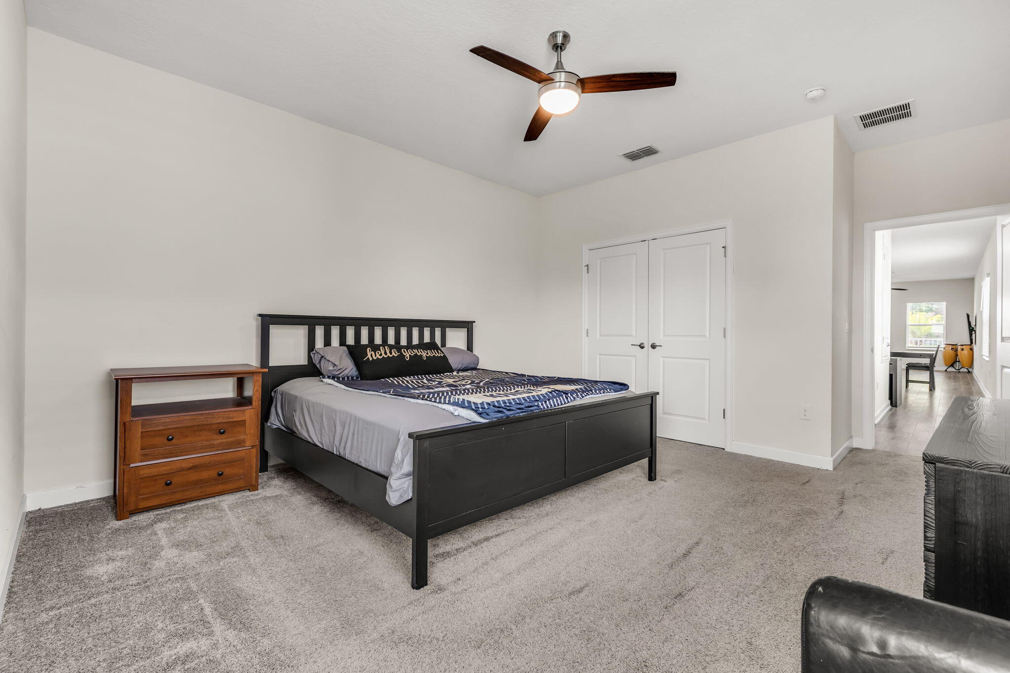 51-web-or-mls-12175ImaginaryWay-49
