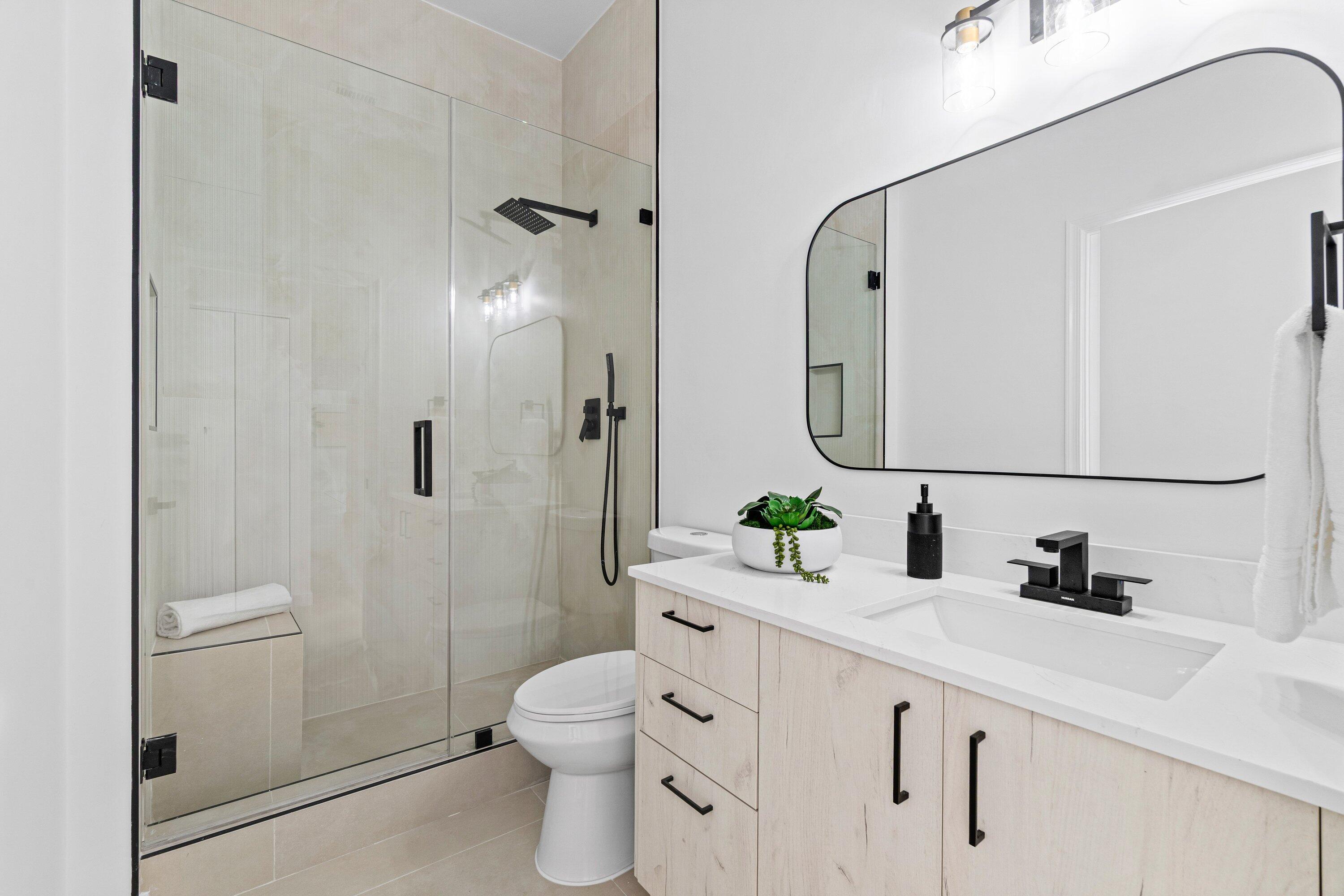 2nd Bathroom