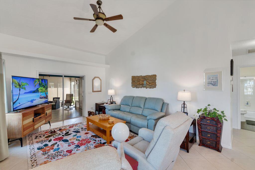 Vaultedceiling