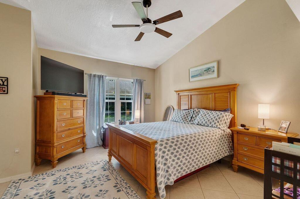 MainBedroom