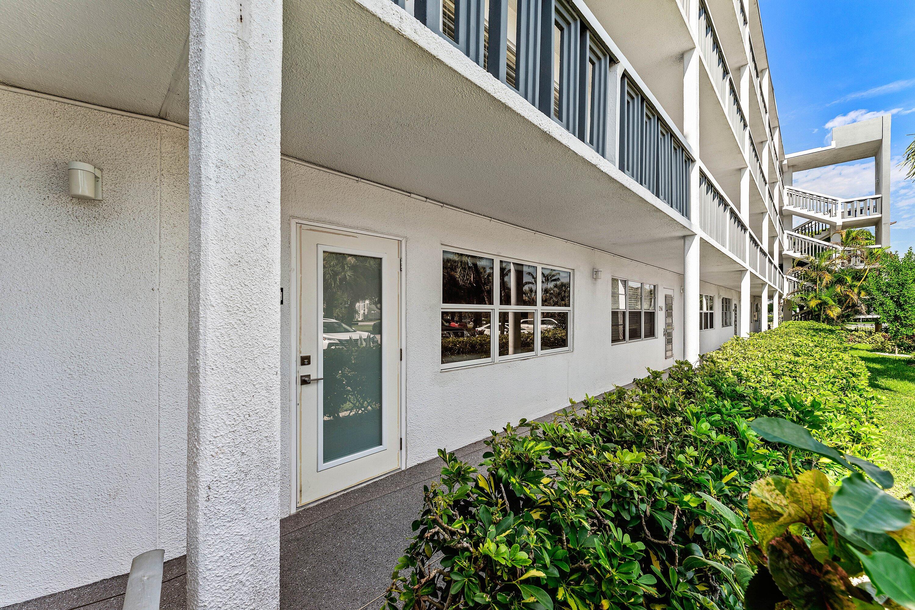 003-1015BerkshireA-DeerfieldBeach-FL-334
