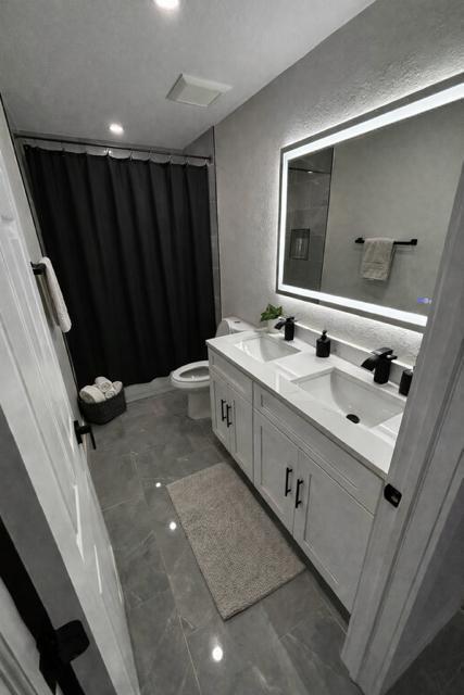 520-Staged7
