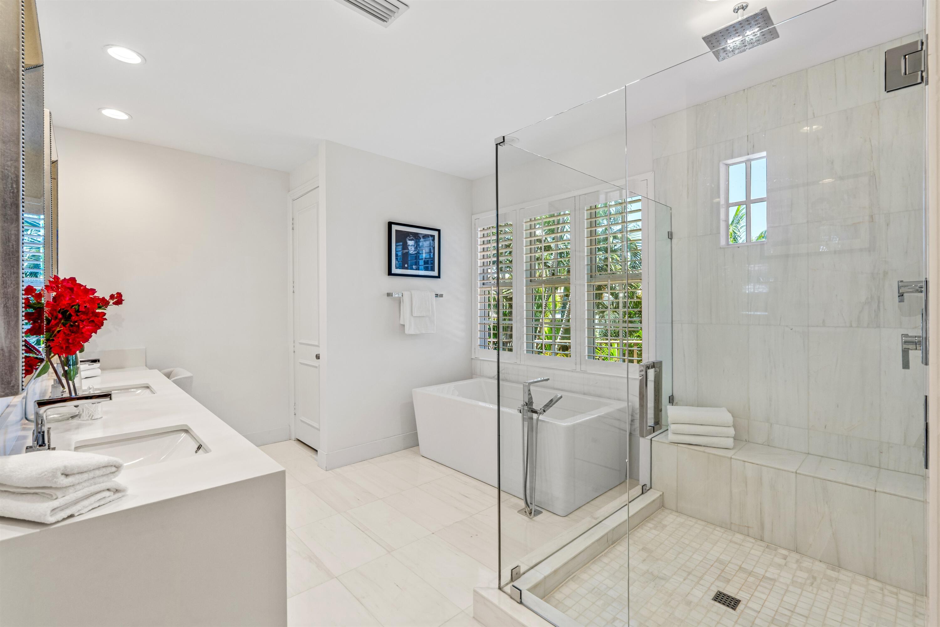 PRIMARY_BATH_LEFT_ANGLE_DT_NEW