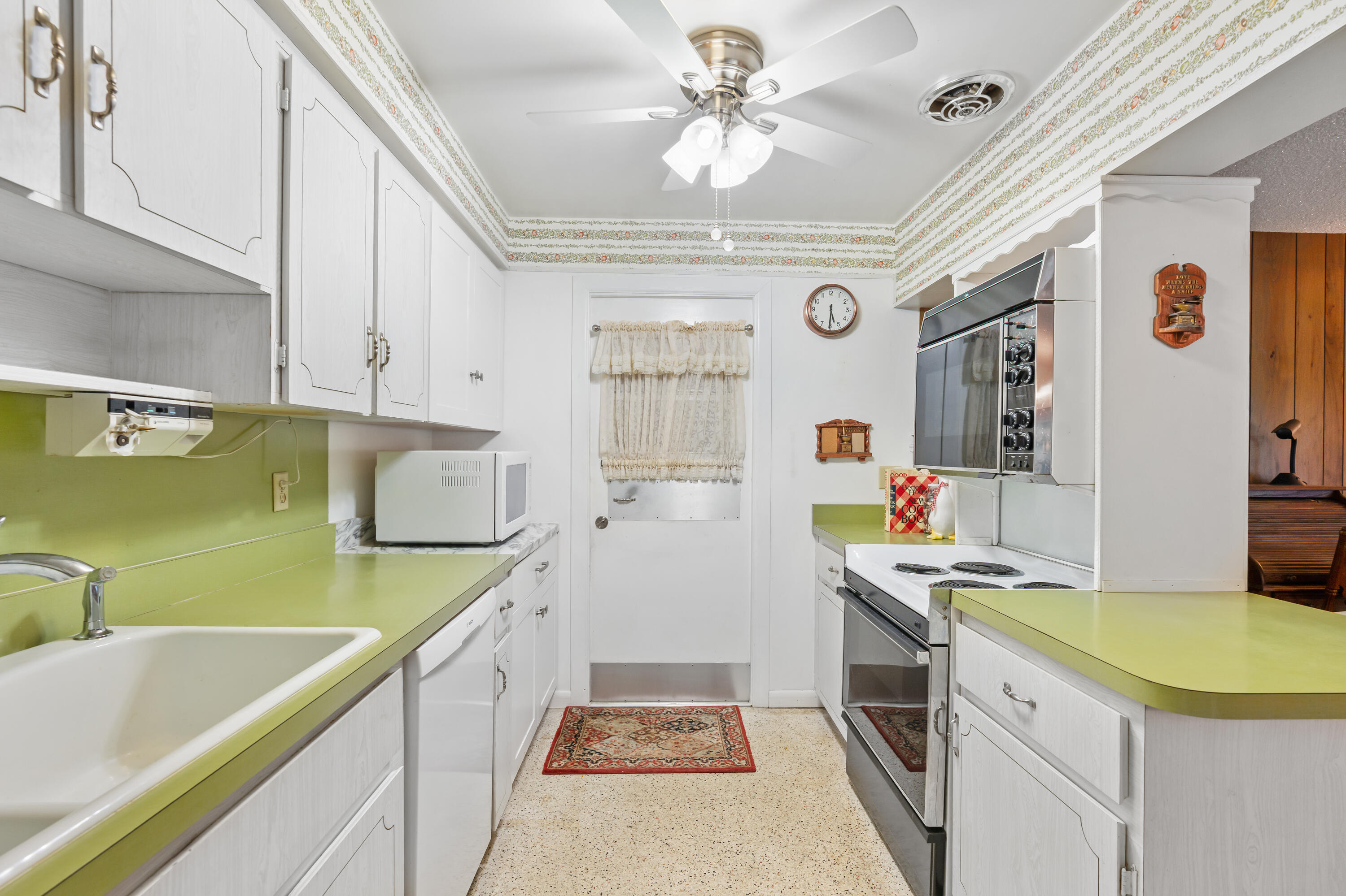 2593 Bahia Rd00019