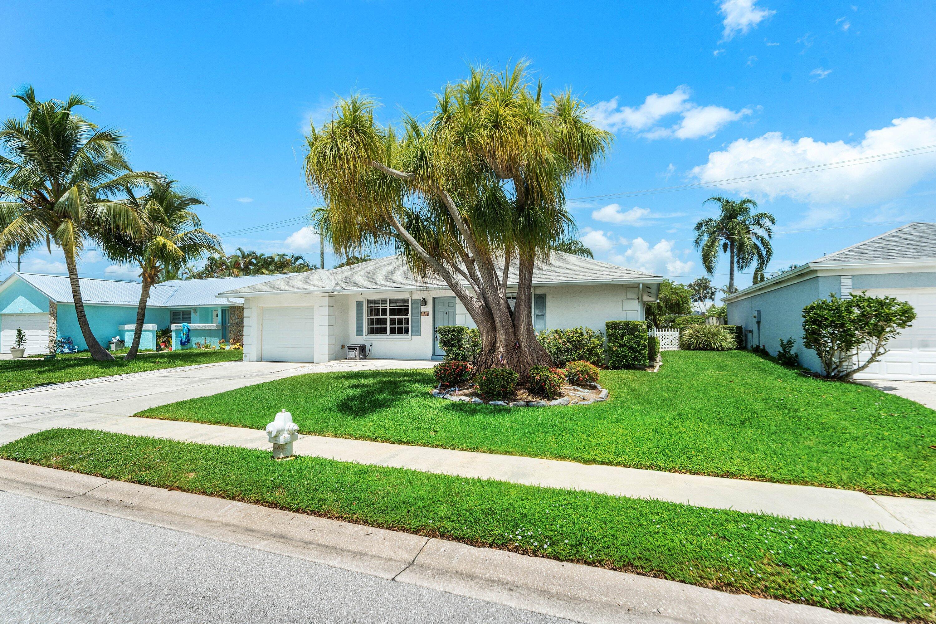 002-149ArrowheadCircle-Jupiter-FL-33458-