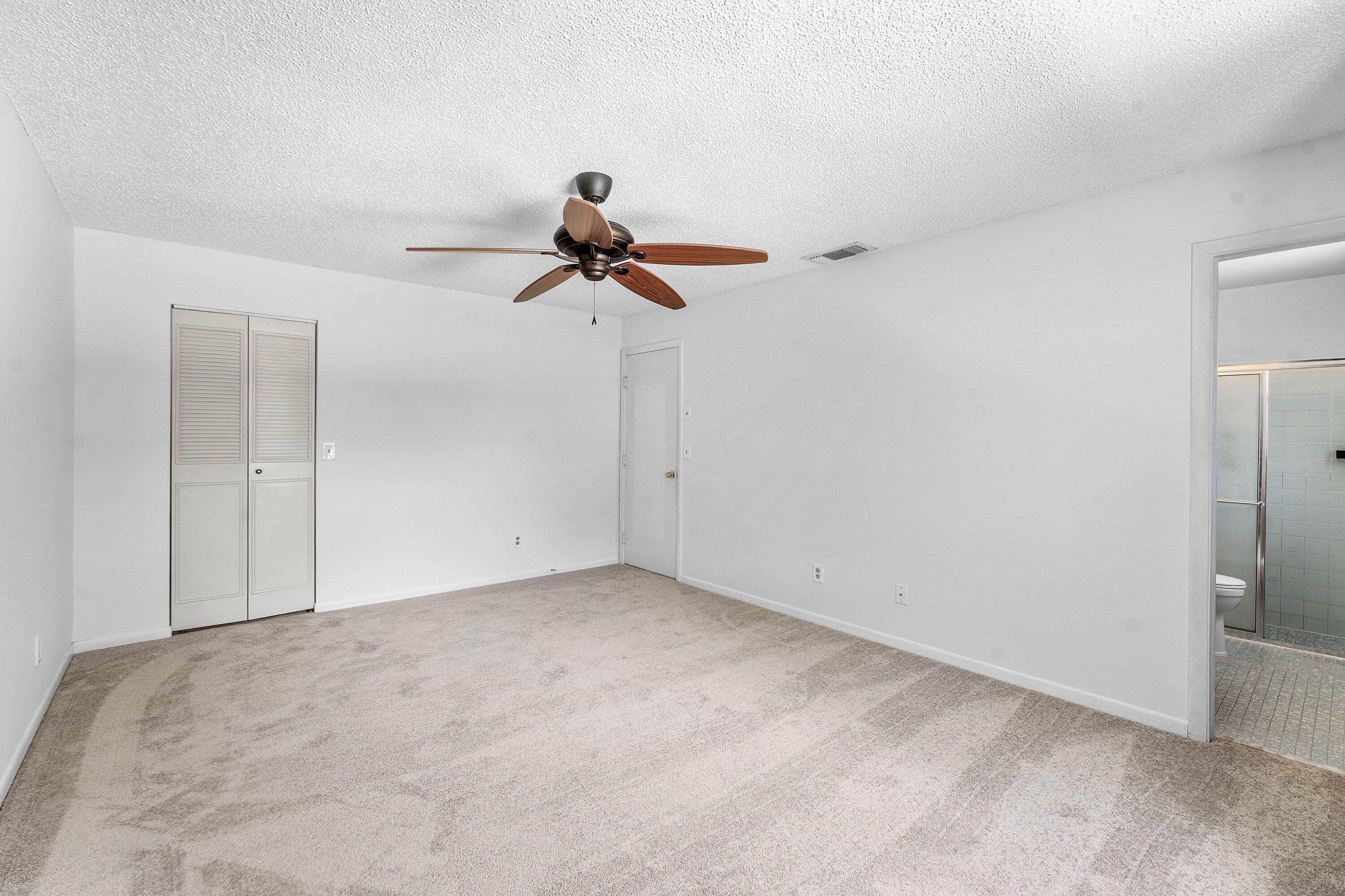 014-149ArrowheadCircle-Jupiter-FL-33458-