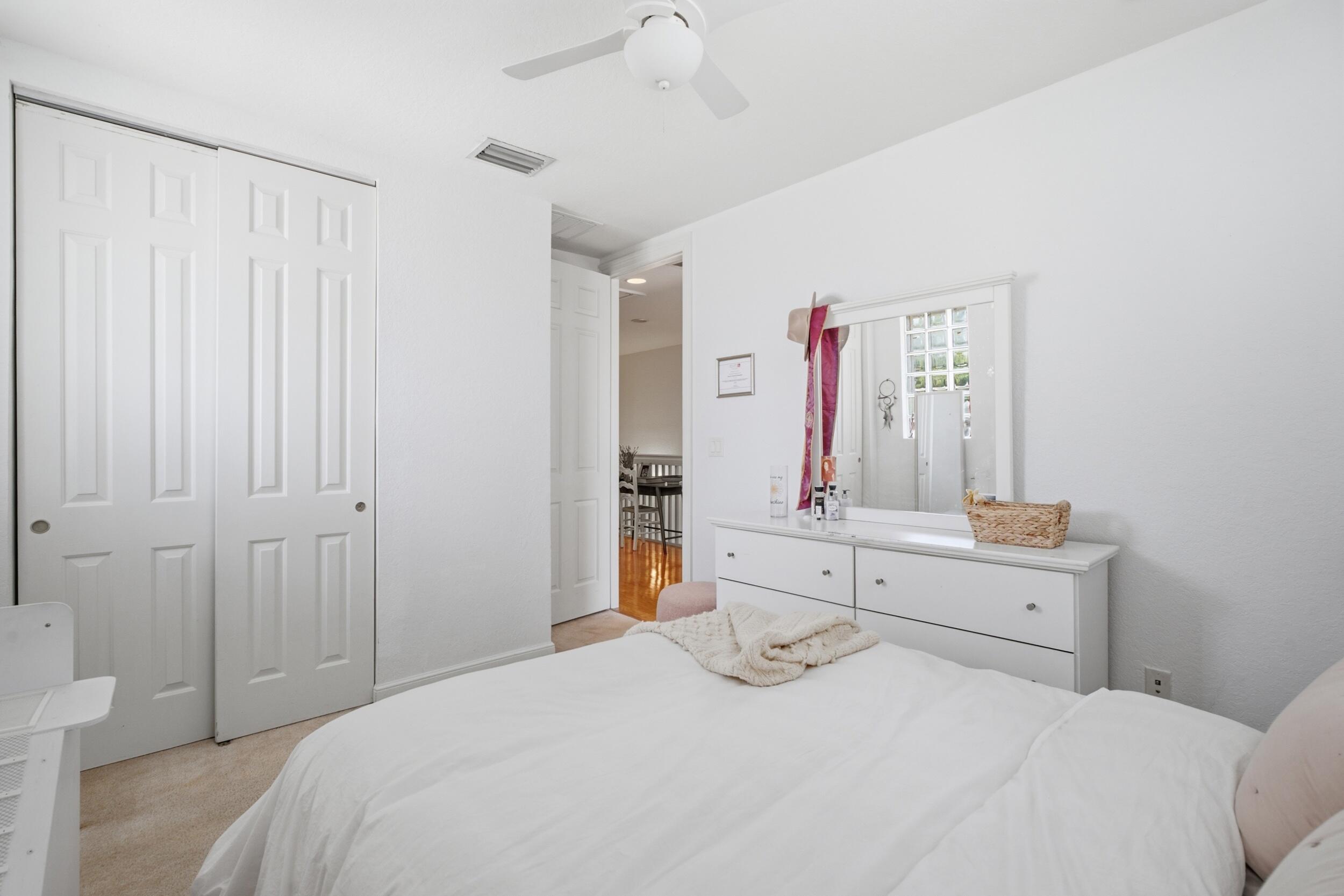 Guest bedroom 3b