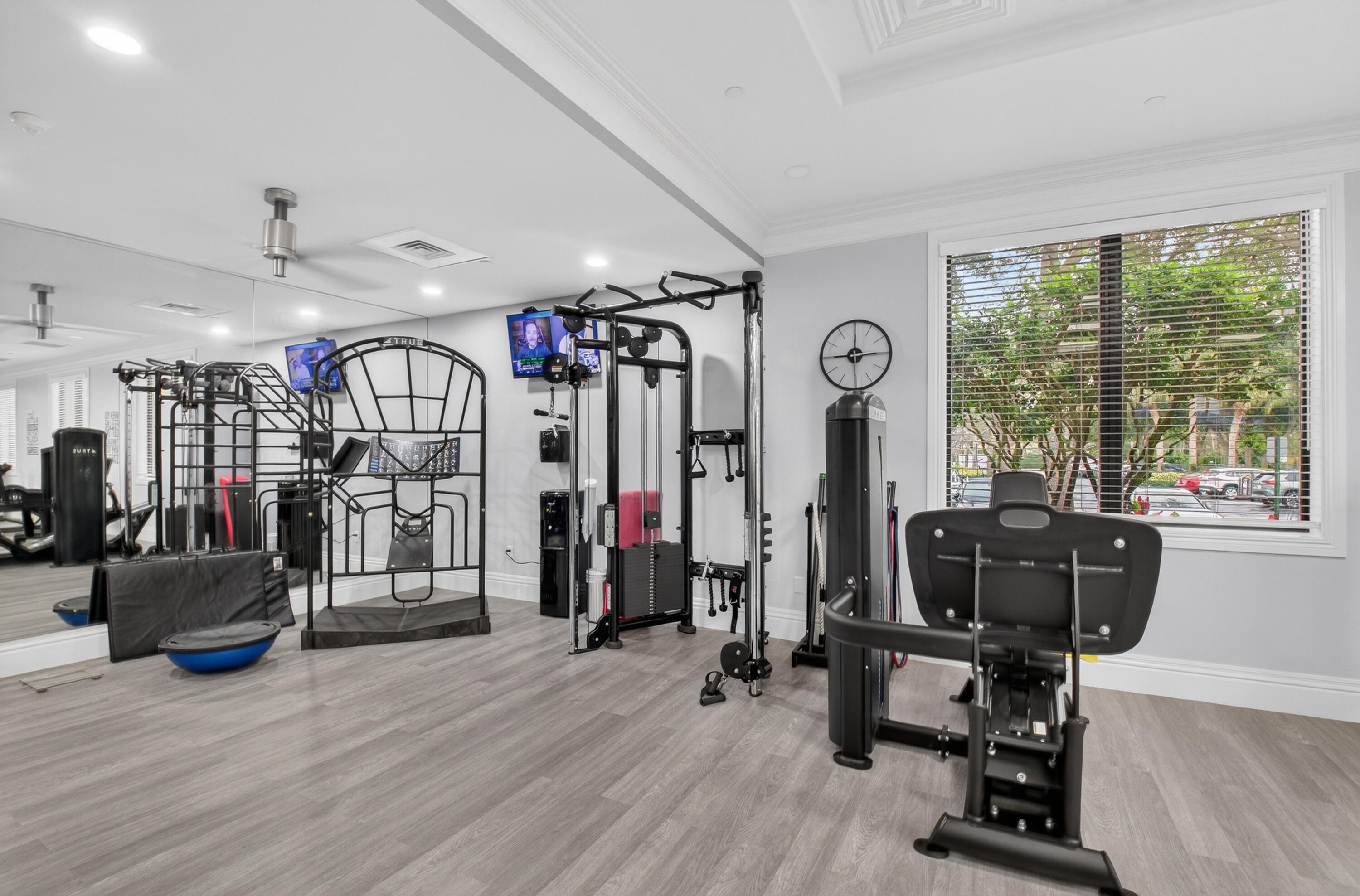 There is an aerobics room for great classes.