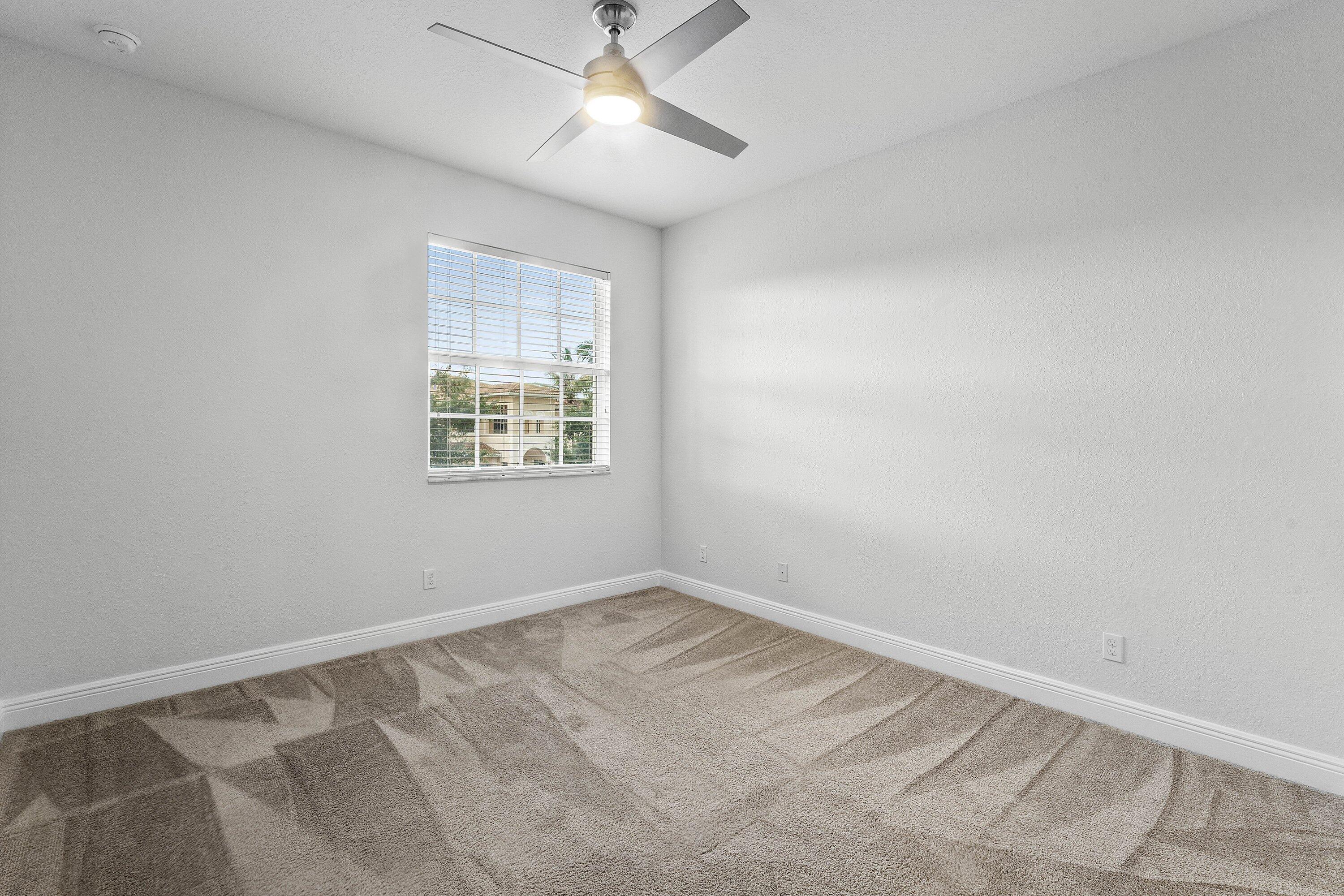 034-141UmbrellaPlace-Jupiter-FL-33458-SM