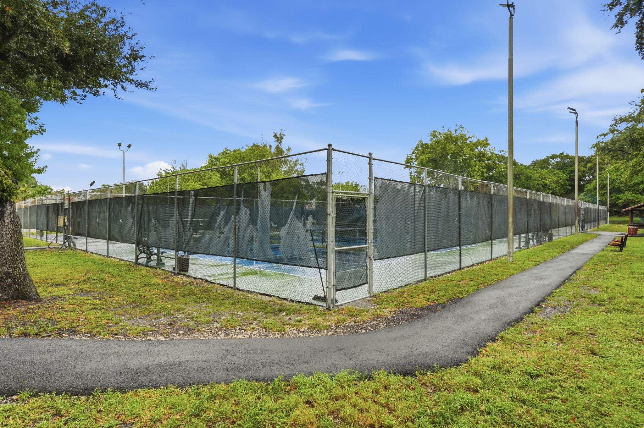 44-web-or-mls-9325_Lagoon_Pl_Unit_405_04