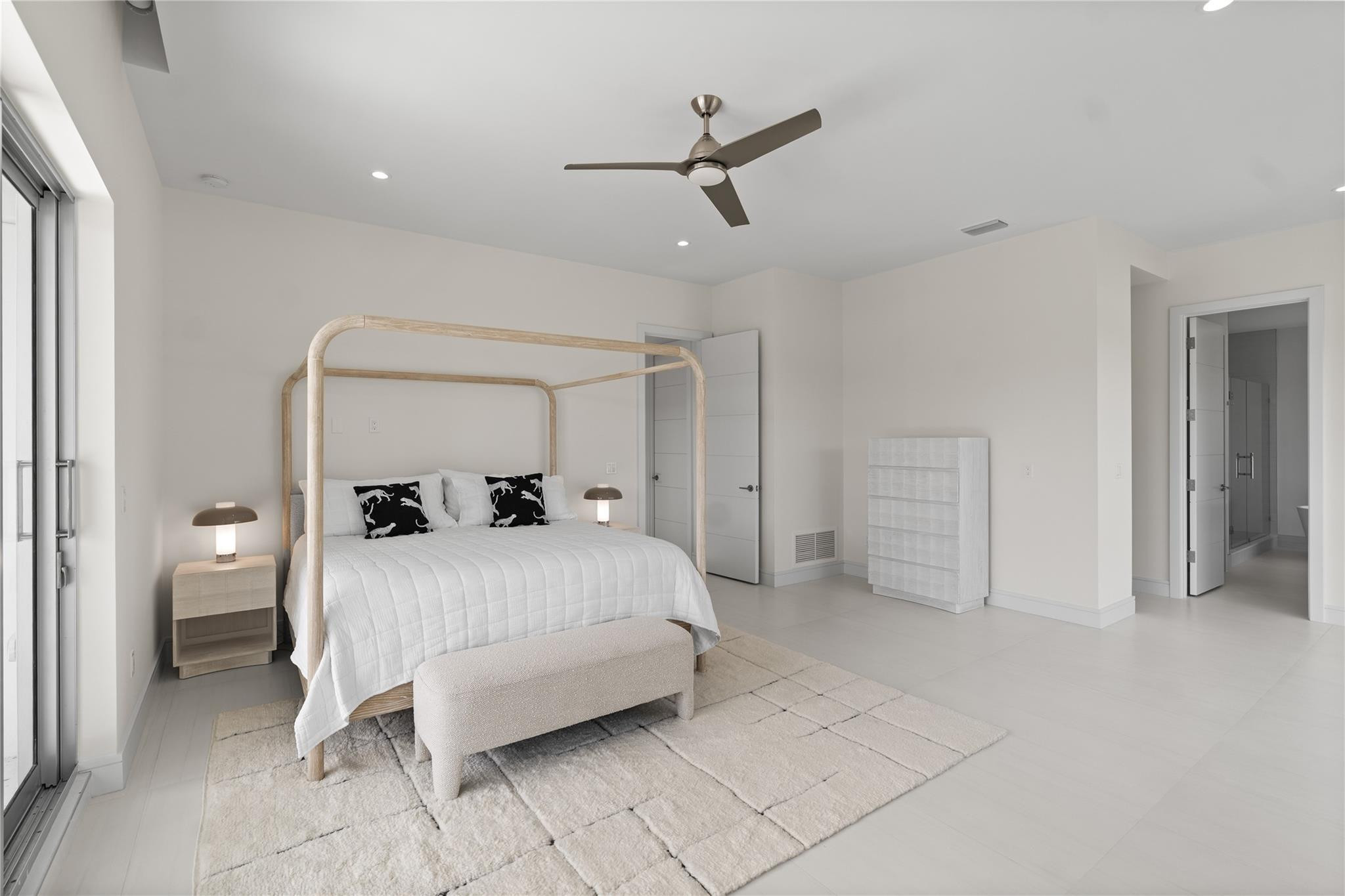 Huge Primary Ensuite