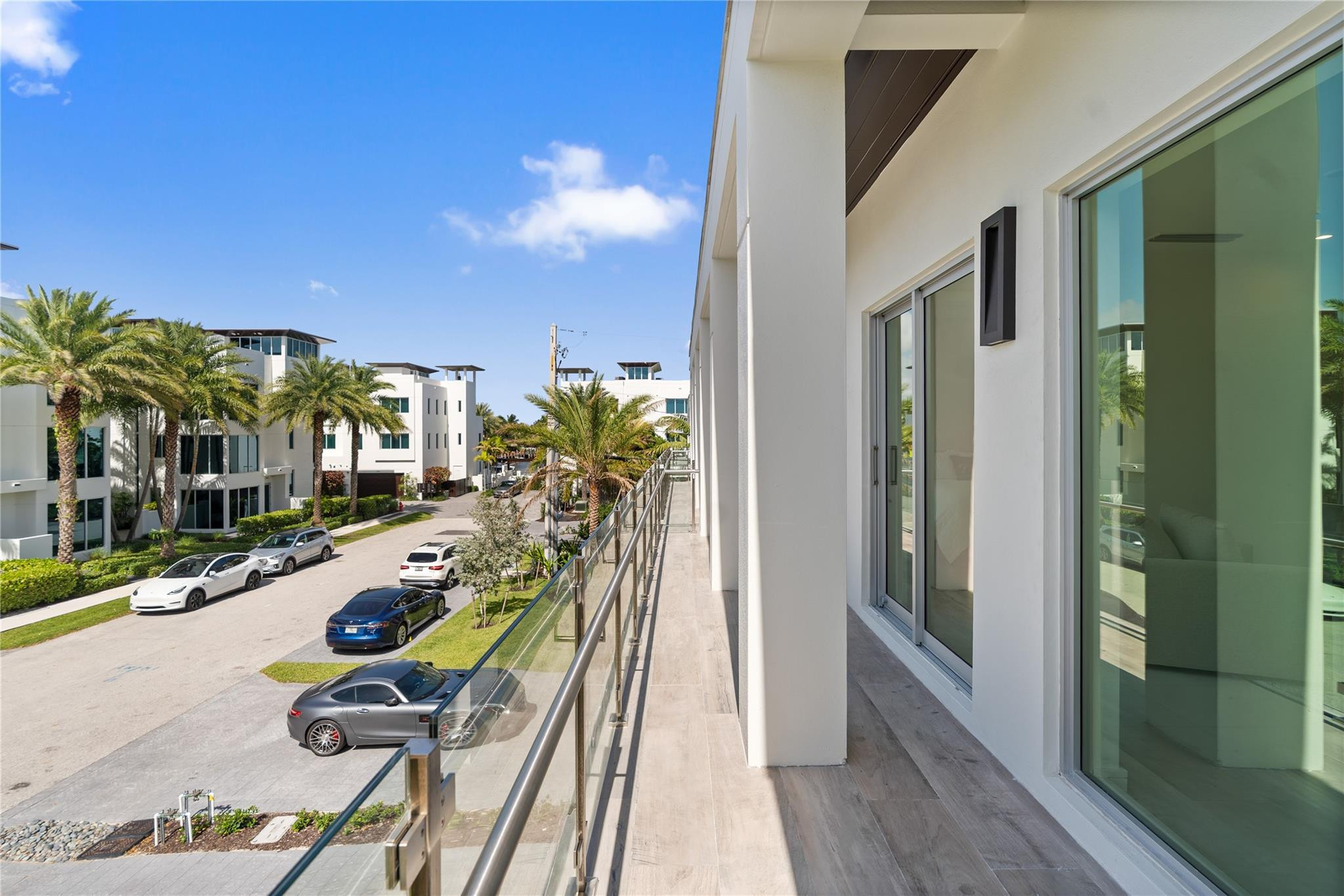 Wrap around balcony