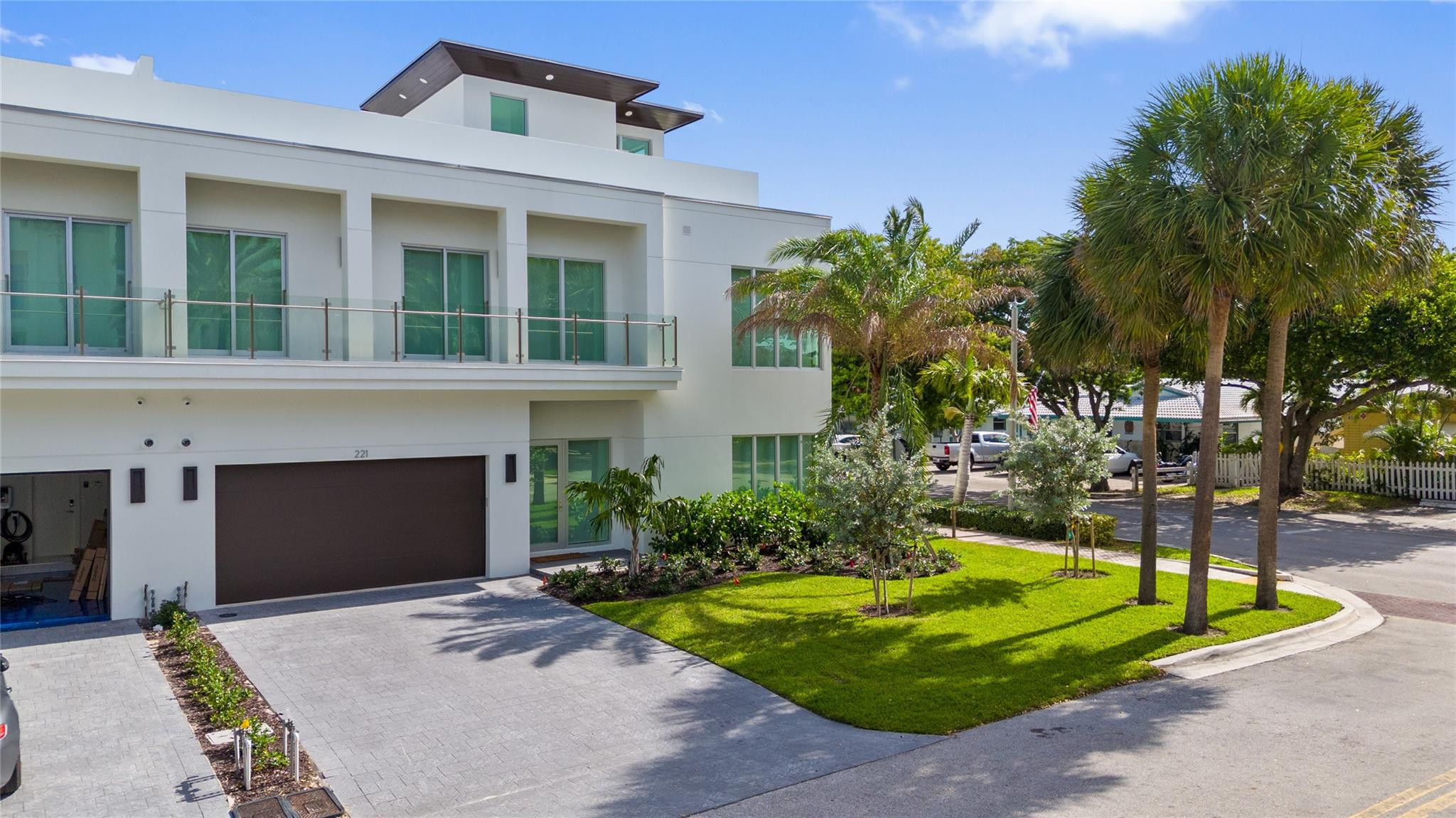 Front View - A remarkable luxury townhome rental that redefines upscale living in the heart of Lauderdale By The Sea. This beautifully designed 3,027 sq. ft residence features 4 spacious beds & 4.5 baths, making it perfect for families or those who love to entertain.The home also offers an outdoor kitchen and BBQ area, along with a private plunge pool that invites relaxation and fun. For boating enthusiasts, a boat slip is also available for rent. Easy access to a plethora of amenities, beach, dining, & entertainment.