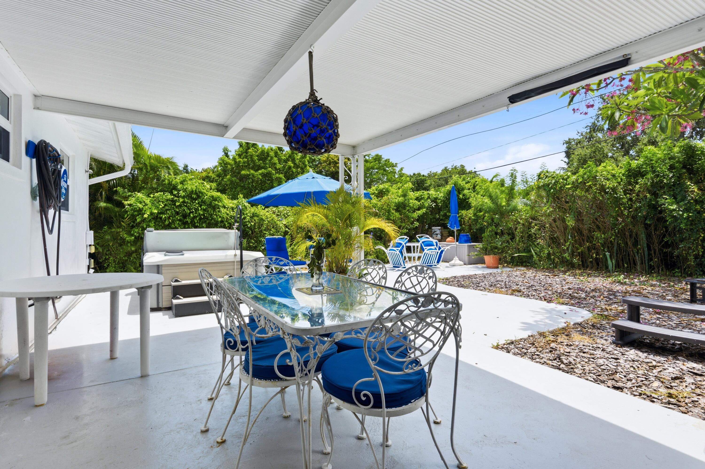 COVERED PATIO