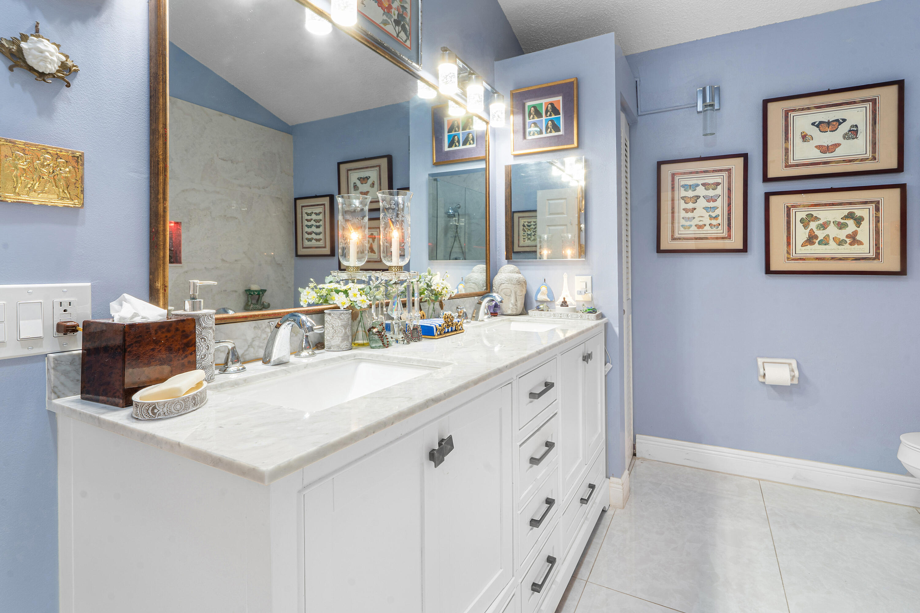 Master Bathroom 3
