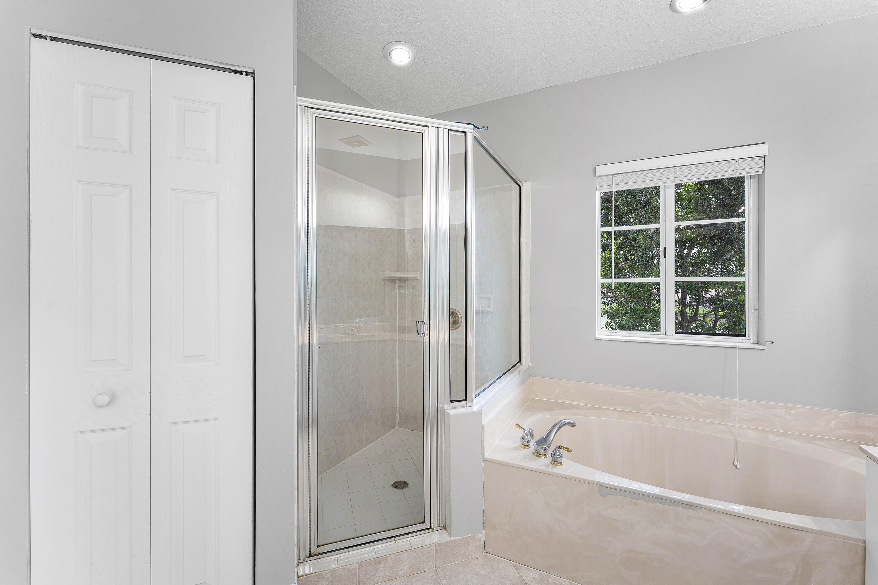 024-8728SouthSanAndros-WestPalmBeach-FL-