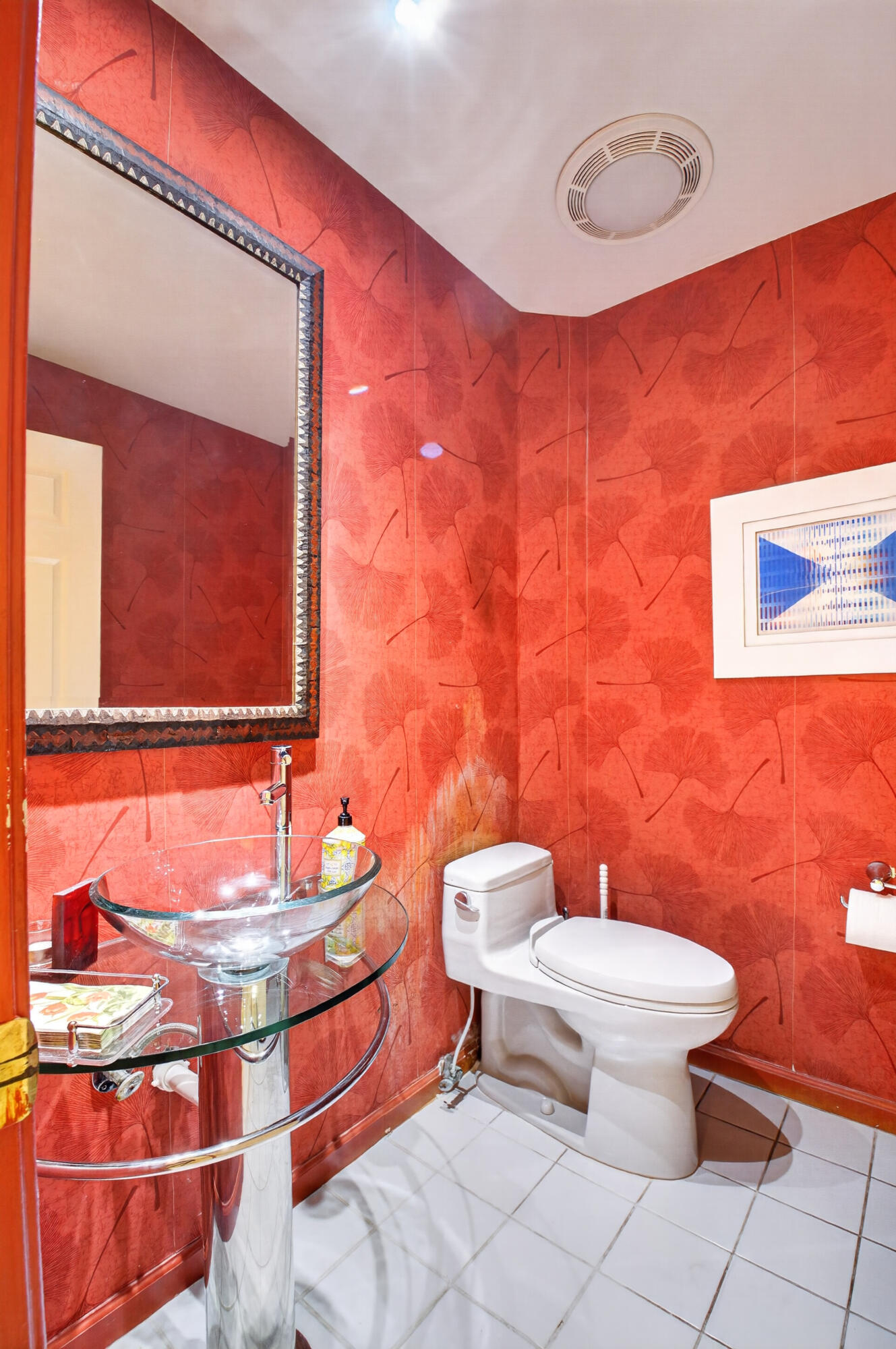 POWDER ROOM