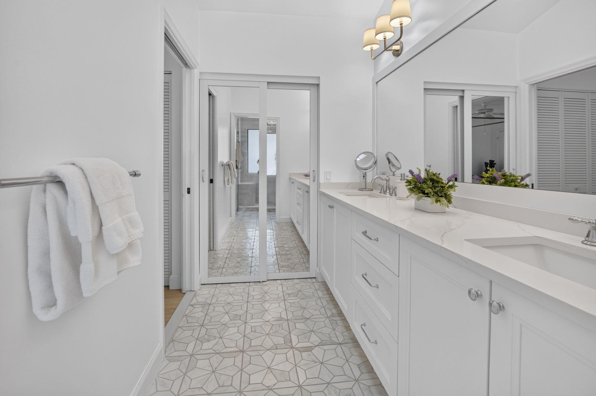 BEAUTIFUL MARBLE FLOORS